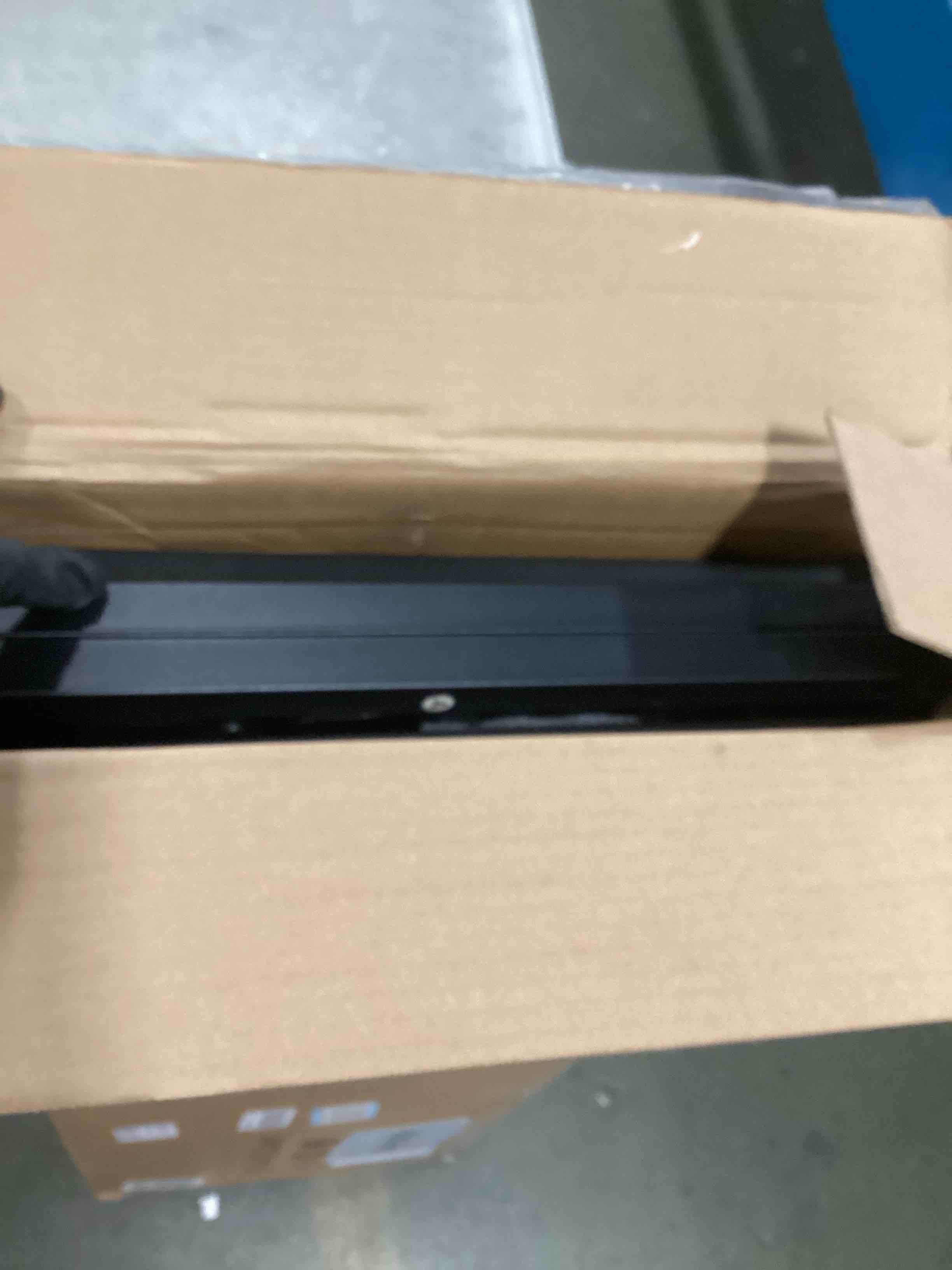 https://s3.amazonaws.com/lotting-images-prod/bidfta/GRA1867363_1735833916123.jpeg