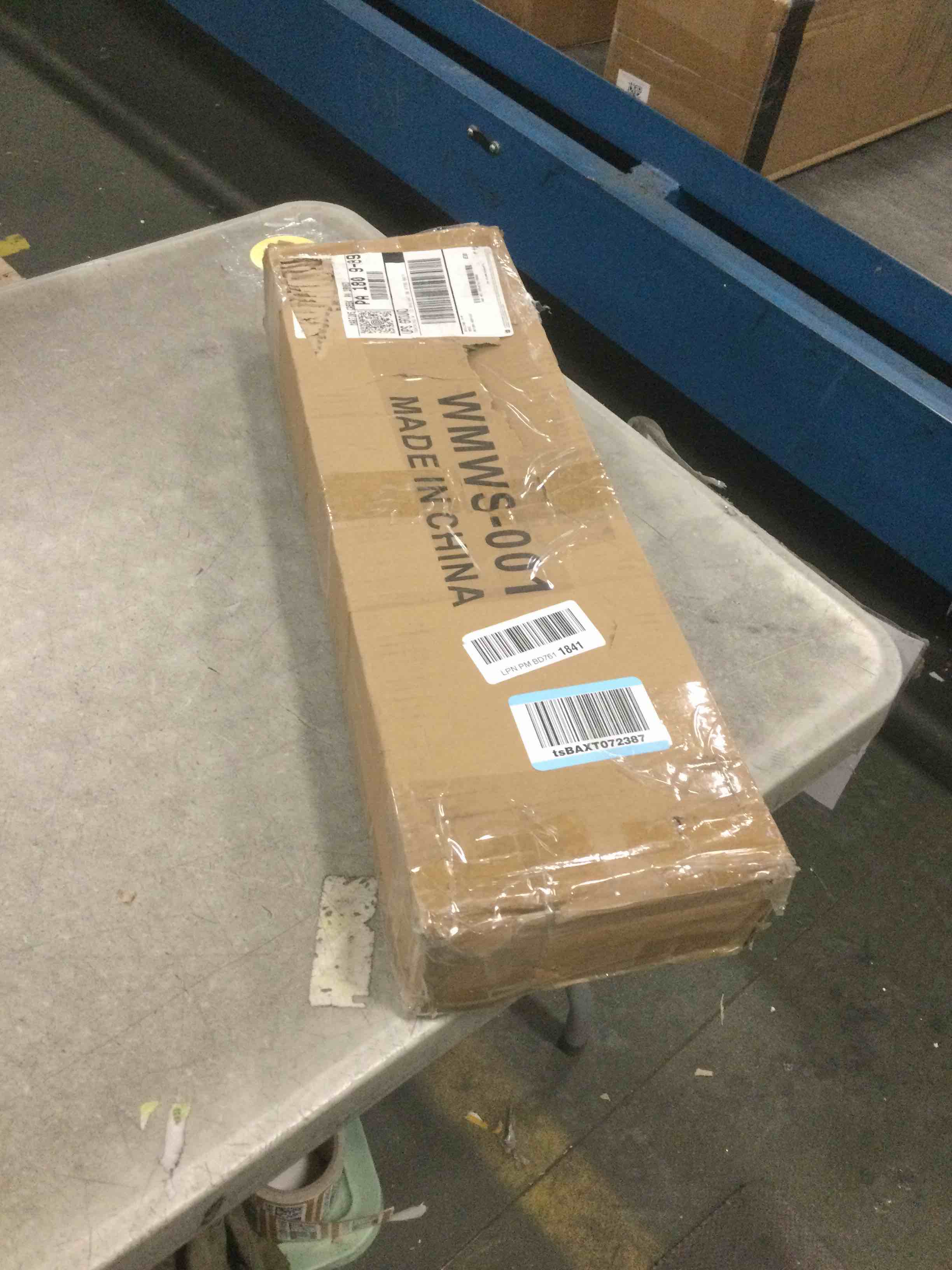 https://s3.amazonaws.com/lotting-images-prod/bidfta/GRA1867794_1736342781425.jpeg