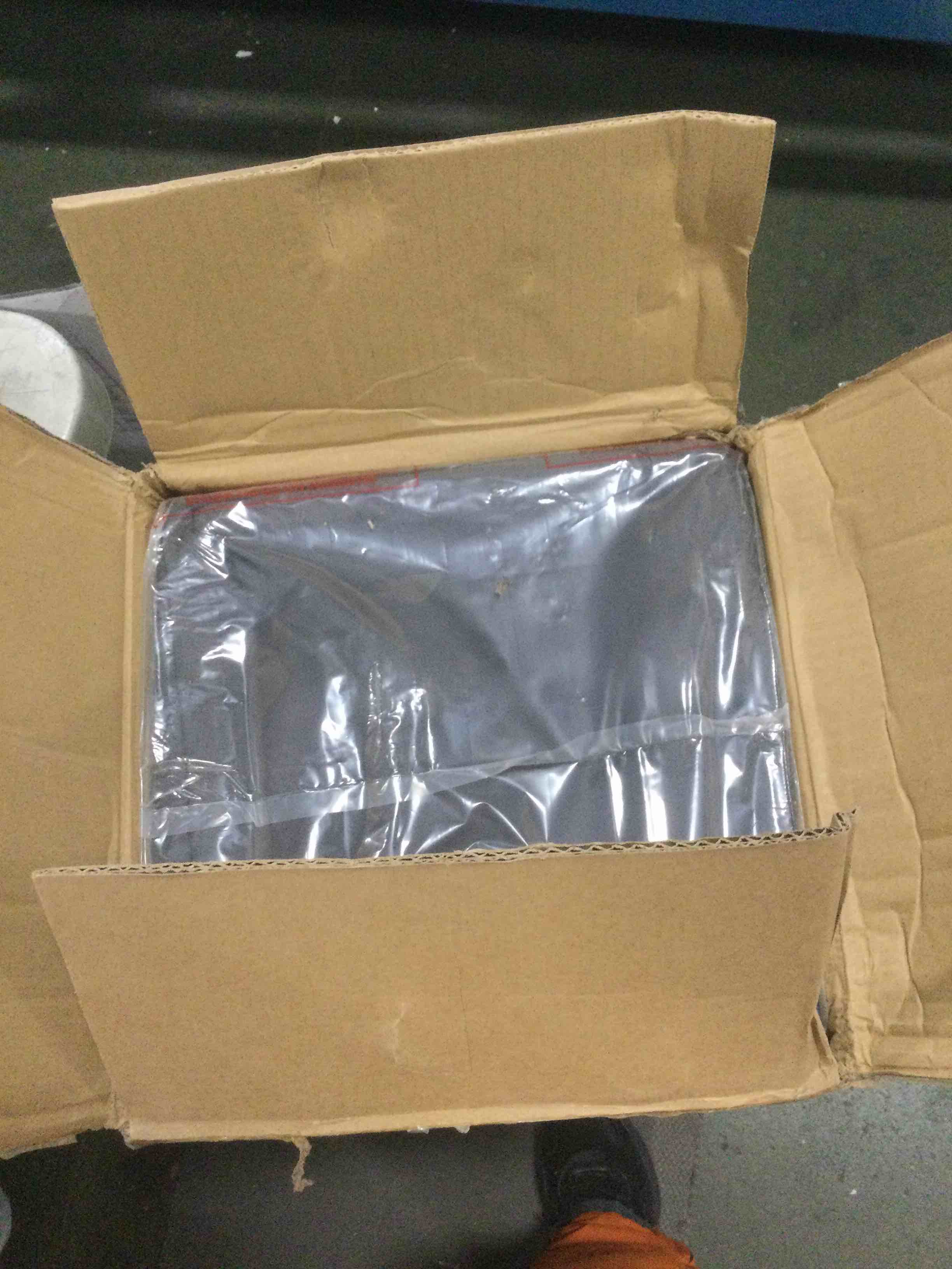 https://s3.amazonaws.com/lotting-images-prod/bidfta/GRA1867809_1736343952665.jpeg