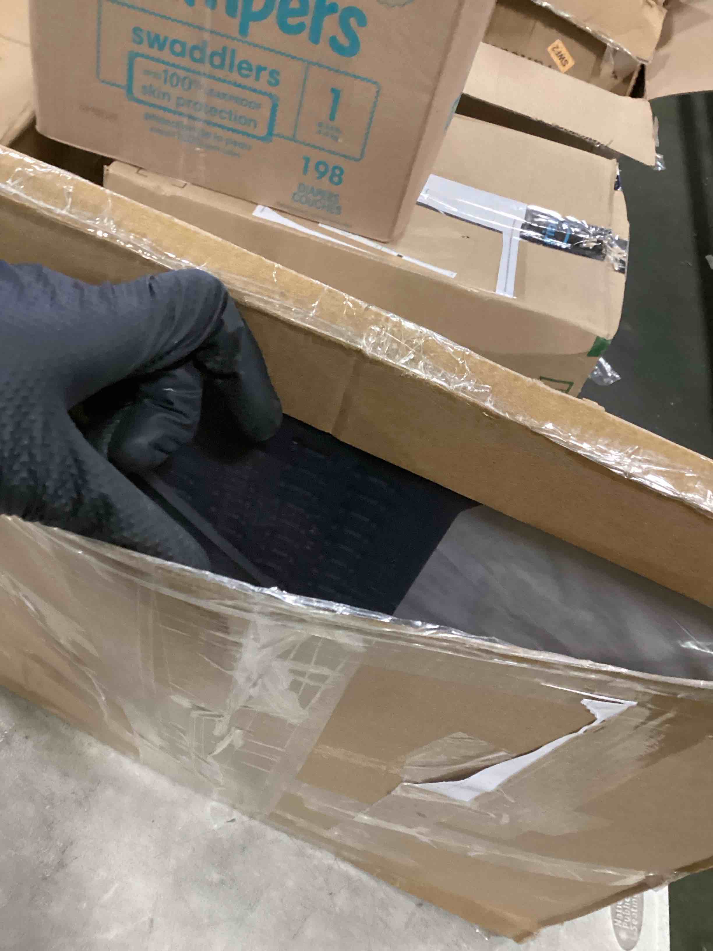 https://s3.amazonaws.com/lotting-images-prod/bidfta/GRA1867929_1736364968482.jpeg