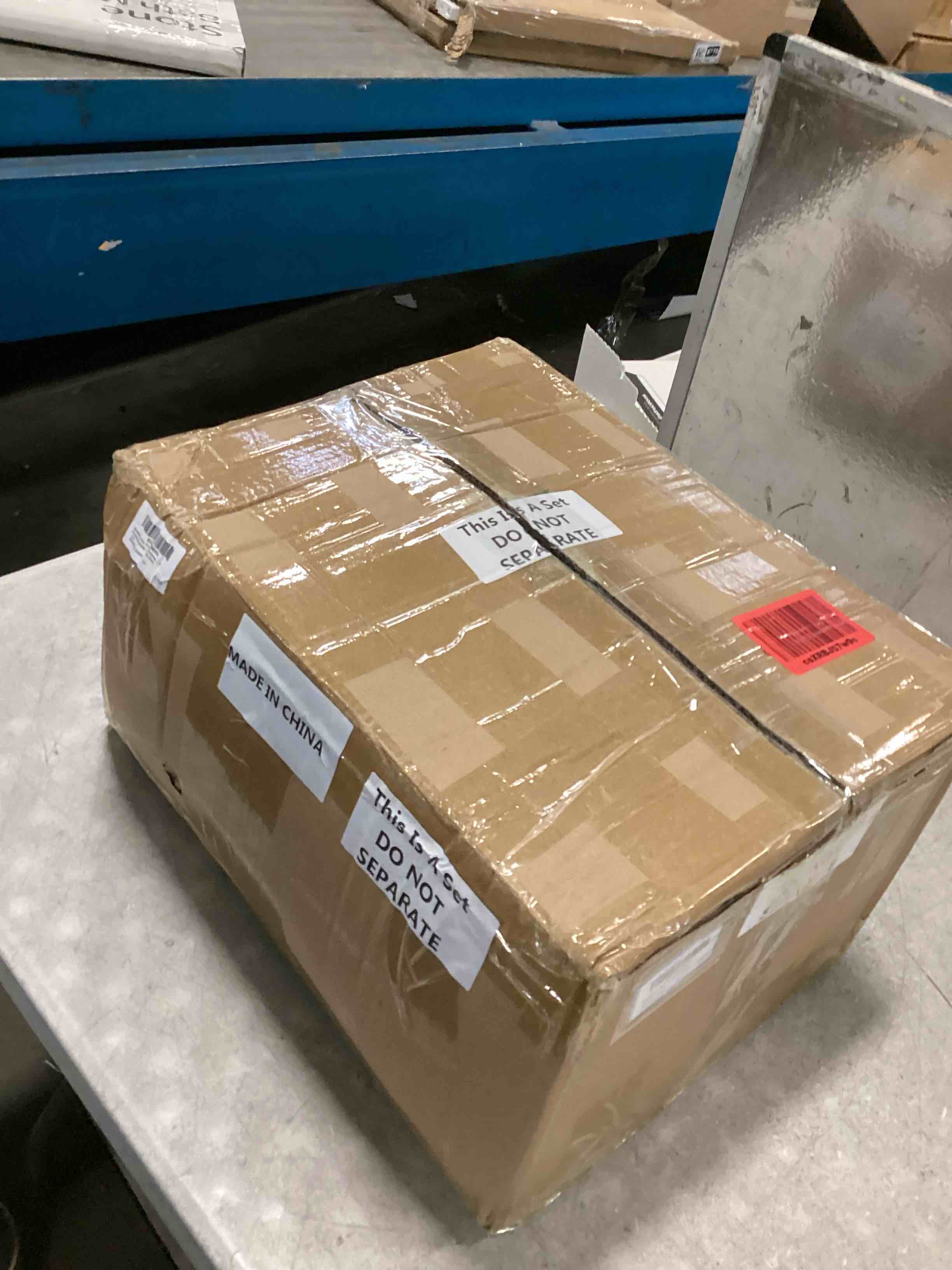 https://s3.amazonaws.com/lotting-images-prod/bidfta/GRA1868266_1736522753317.jpeg