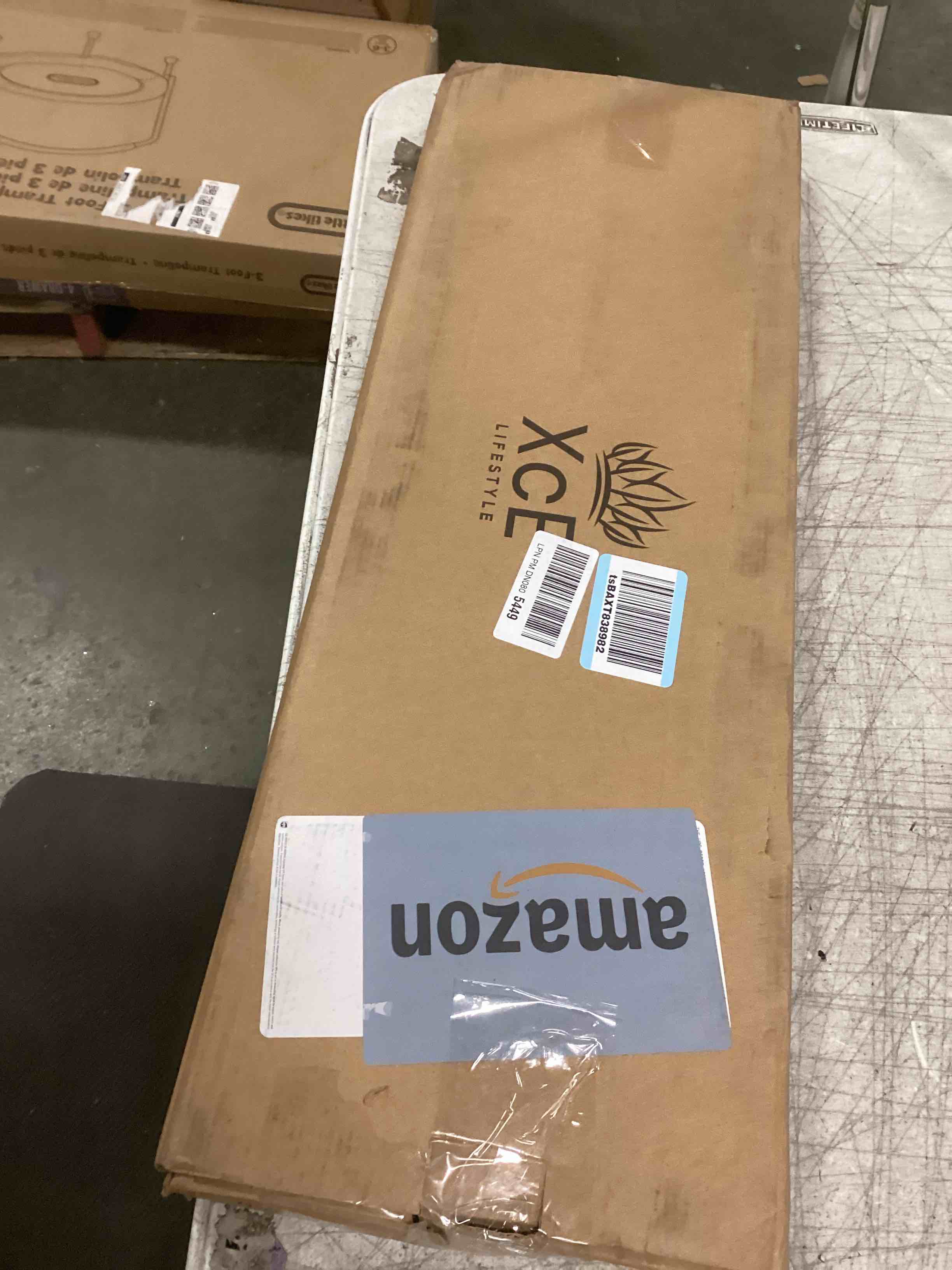 https://s3.amazonaws.com/lotting-images-prod/bidfta/GRA1868441_1736944224323.jpeg
