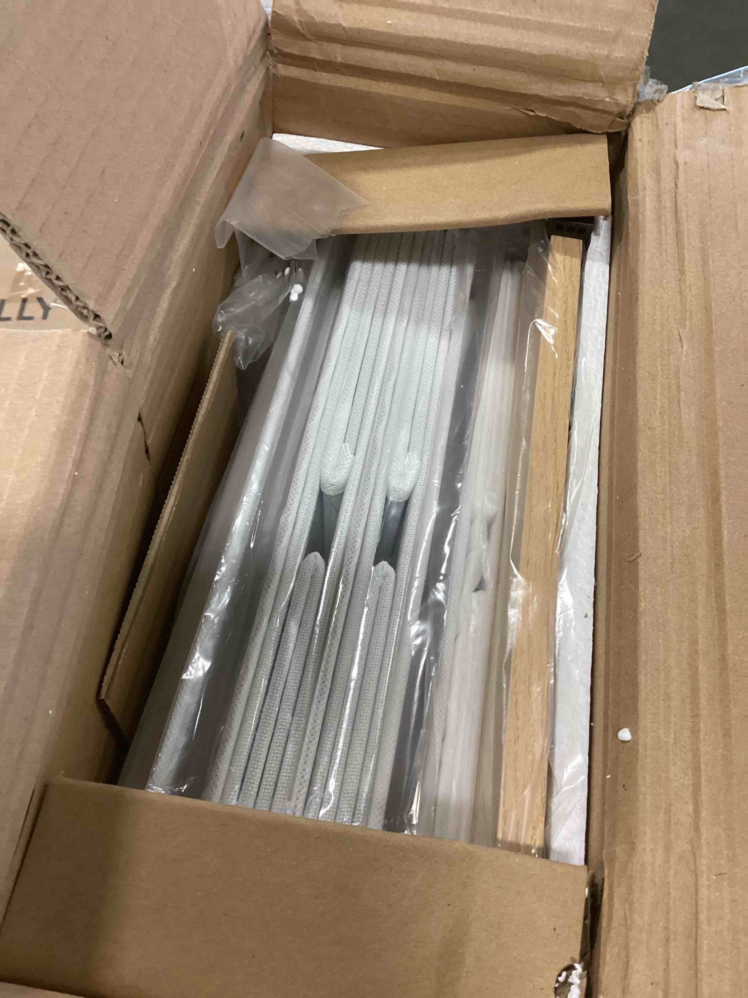 https://s3.amazonaws.com/lotting-images-prod/bidfta/GRA1868504_1736954495140.jpeg
