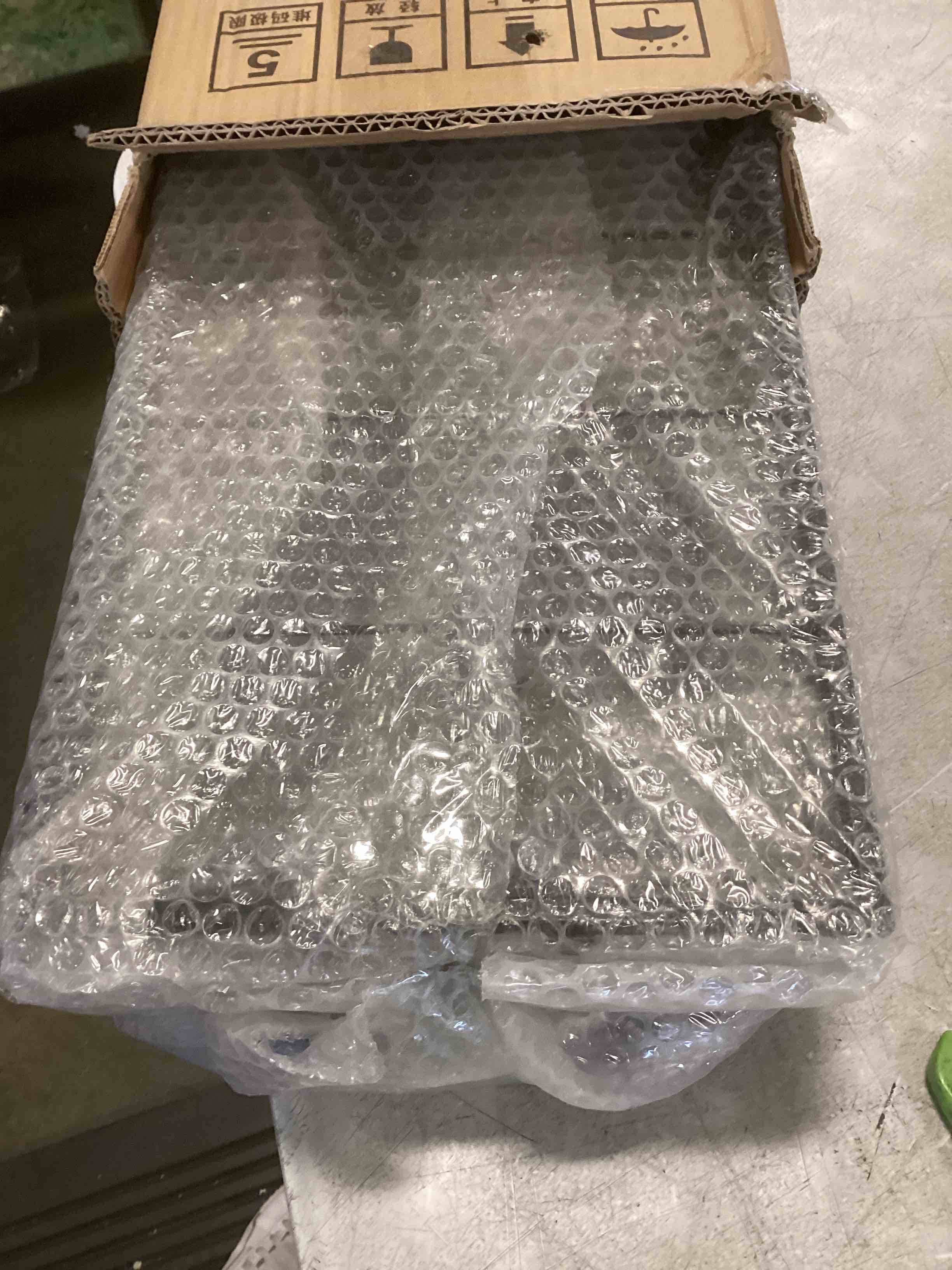 https://s3.amazonaws.com/lotting-images-prod/bidfta/GRA1868771_1737041695453.jpeg
