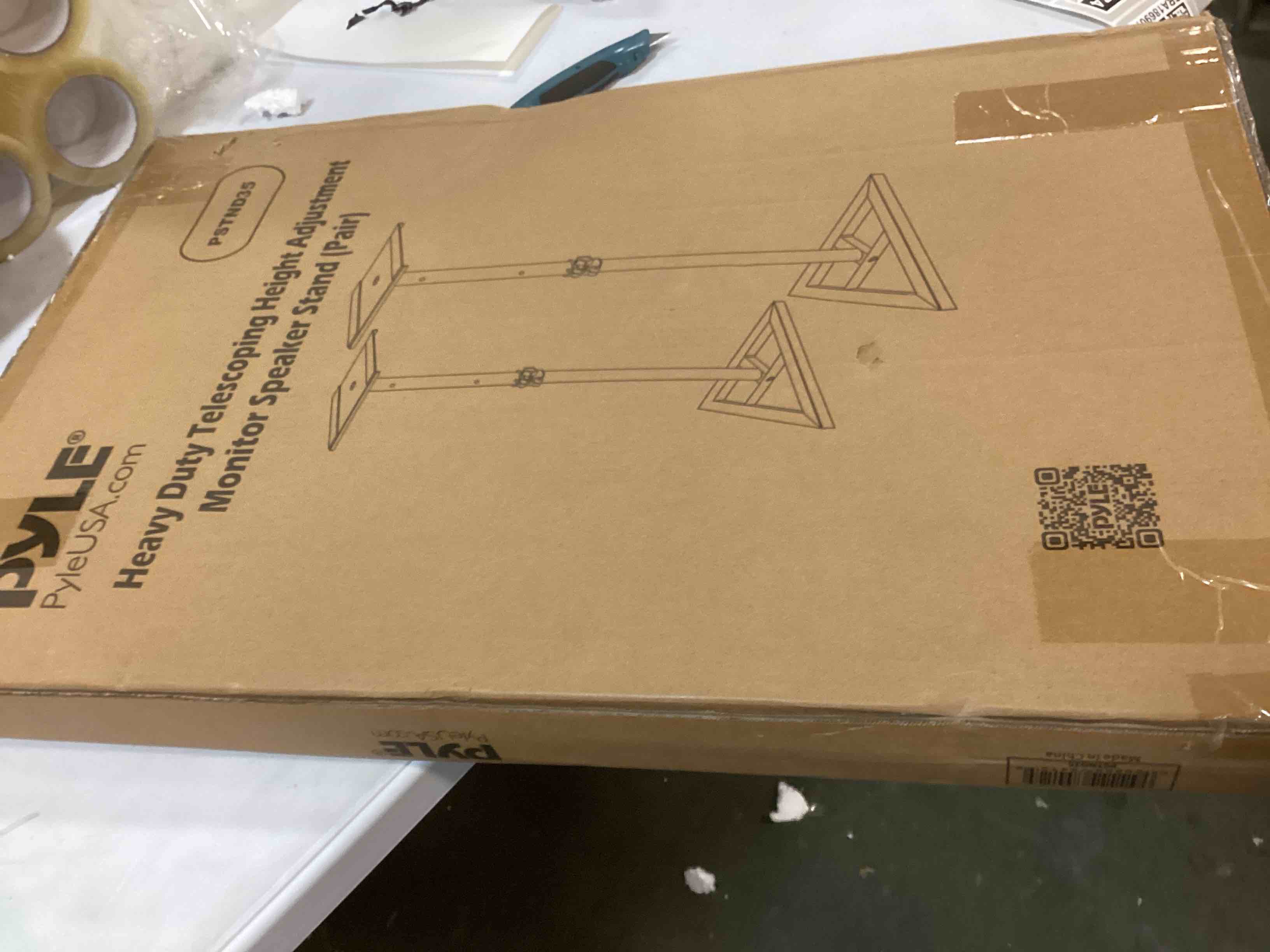 https://s3.amazonaws.com/lotting-images-prod/bidfta/GRA1869072_1737131368136.jpeg