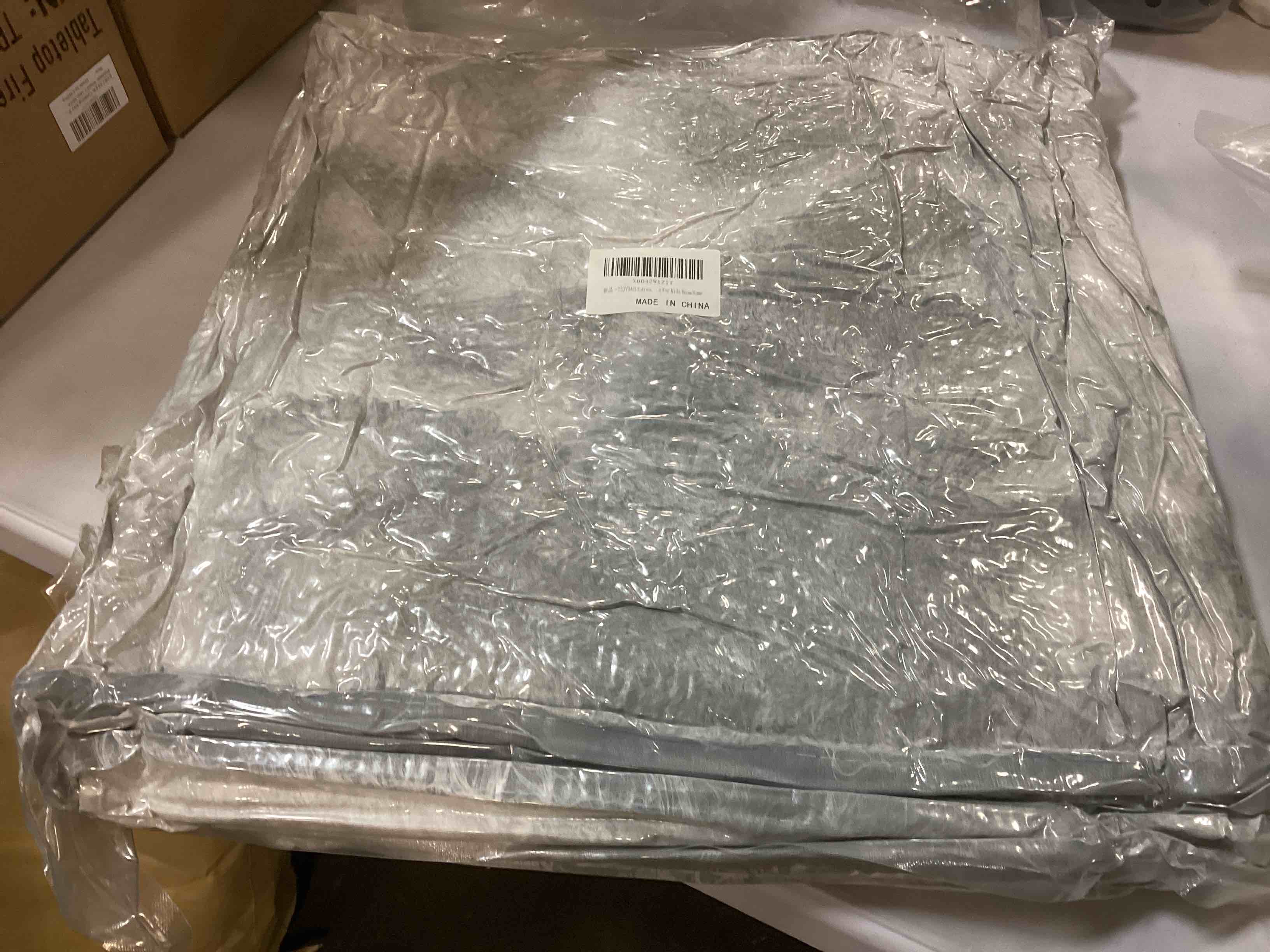 https://s3.amazonaws.com/lotting-images-prod/bidfta/GRA1869134_1737138990320.jpeg