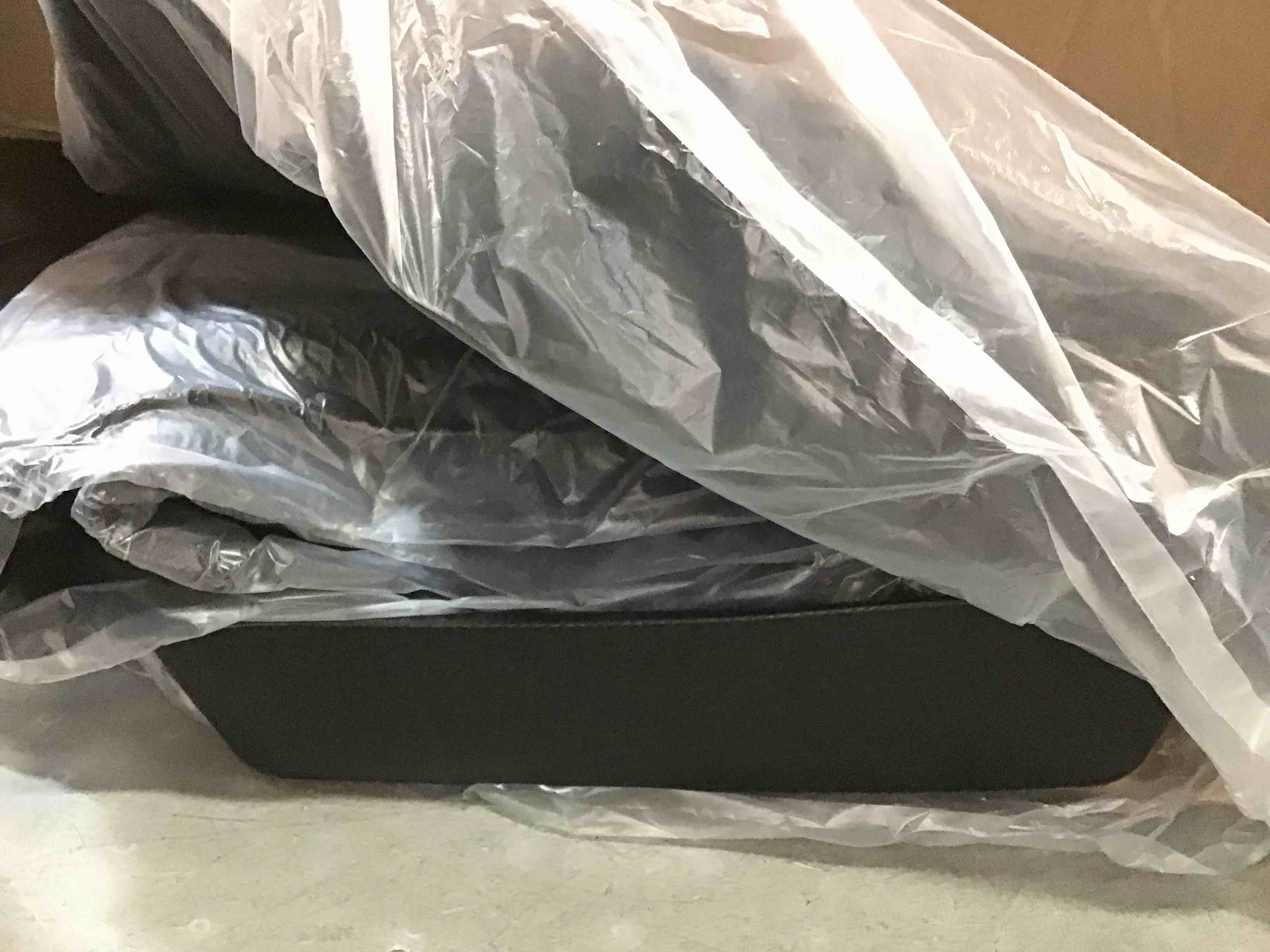 https://s3.amazonaws.com/lotting-images-prod/bidfta/GRA1869588_1737469906343.jpeg