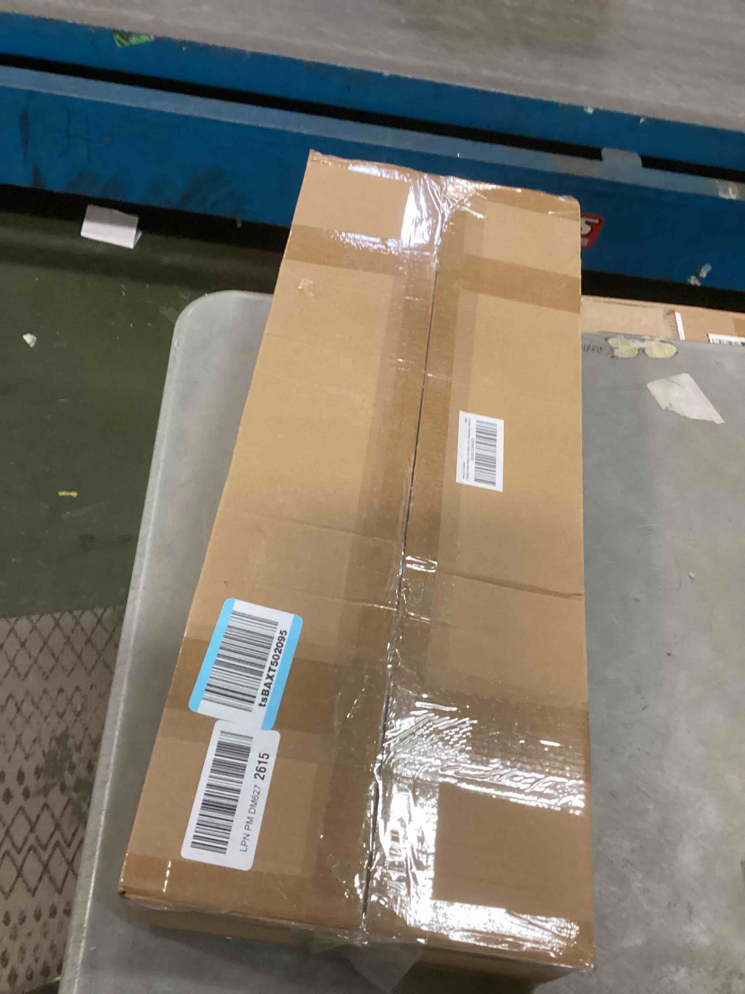 https://s3.amazonaws.com/lotting-images-prod/bidfta/GRA1869685_1737557094479.jpeg
