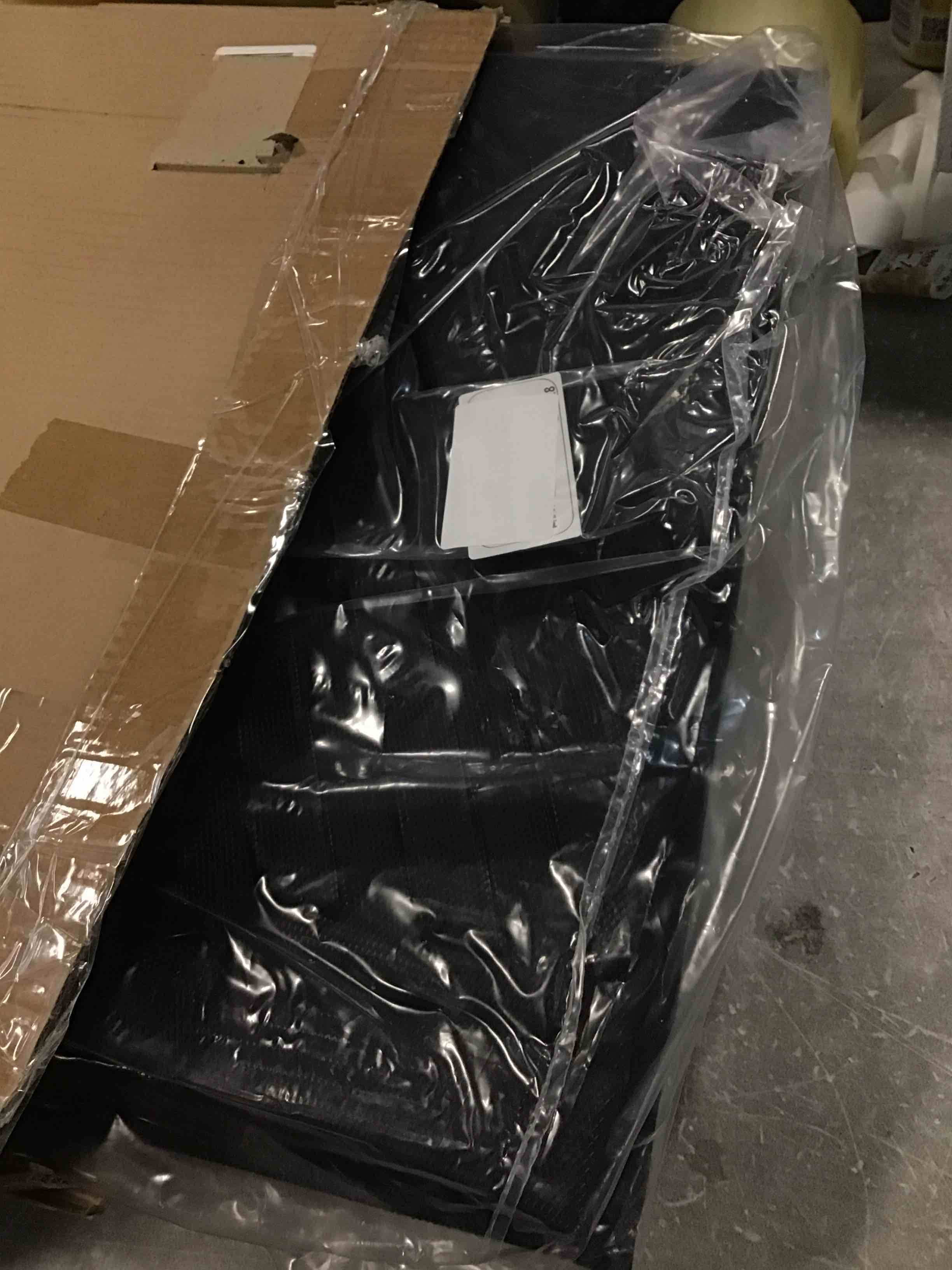 https://s3.amazonaws.com/lotting-images-prod/bidfta/GRA1869905_1737642996714.jpeg