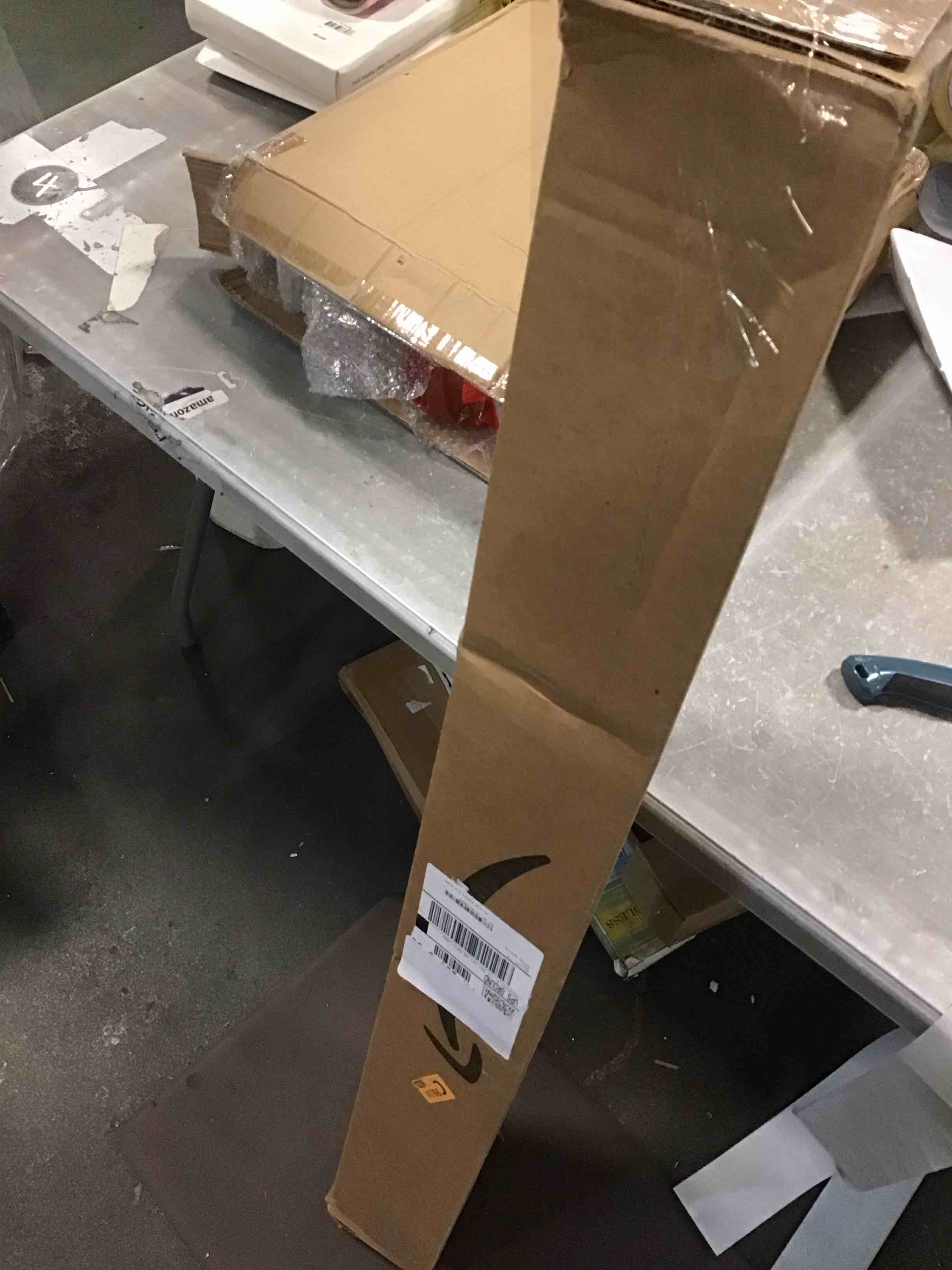 https://s3.amazonaws.com/lotting-images-prod/bidfta/GRA1869909_1737643520973.jpeg