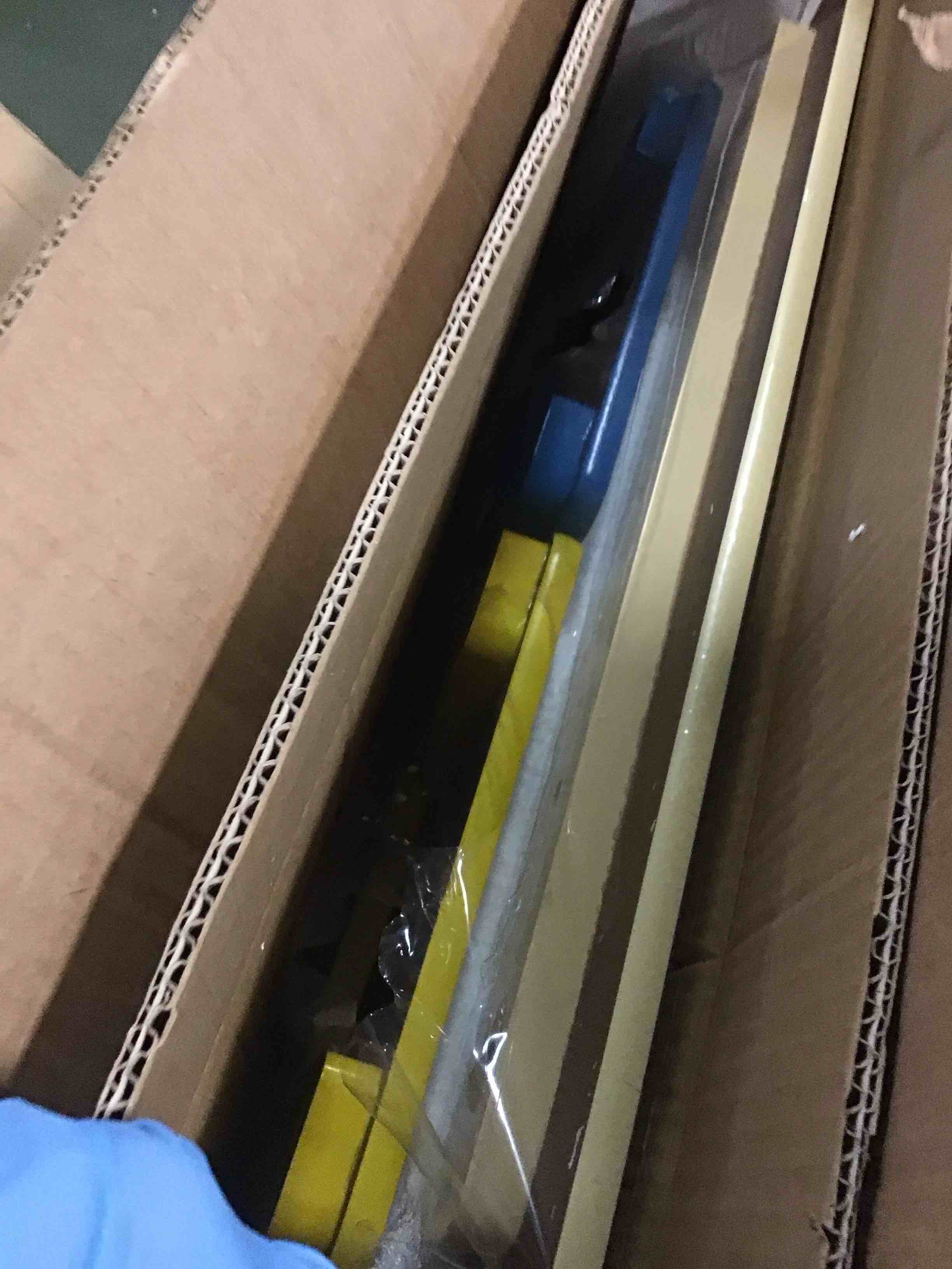 https://s3.amazonaws.com/lotting-images-prod/bidfta/GRA1870000_1737657838380.jpeg