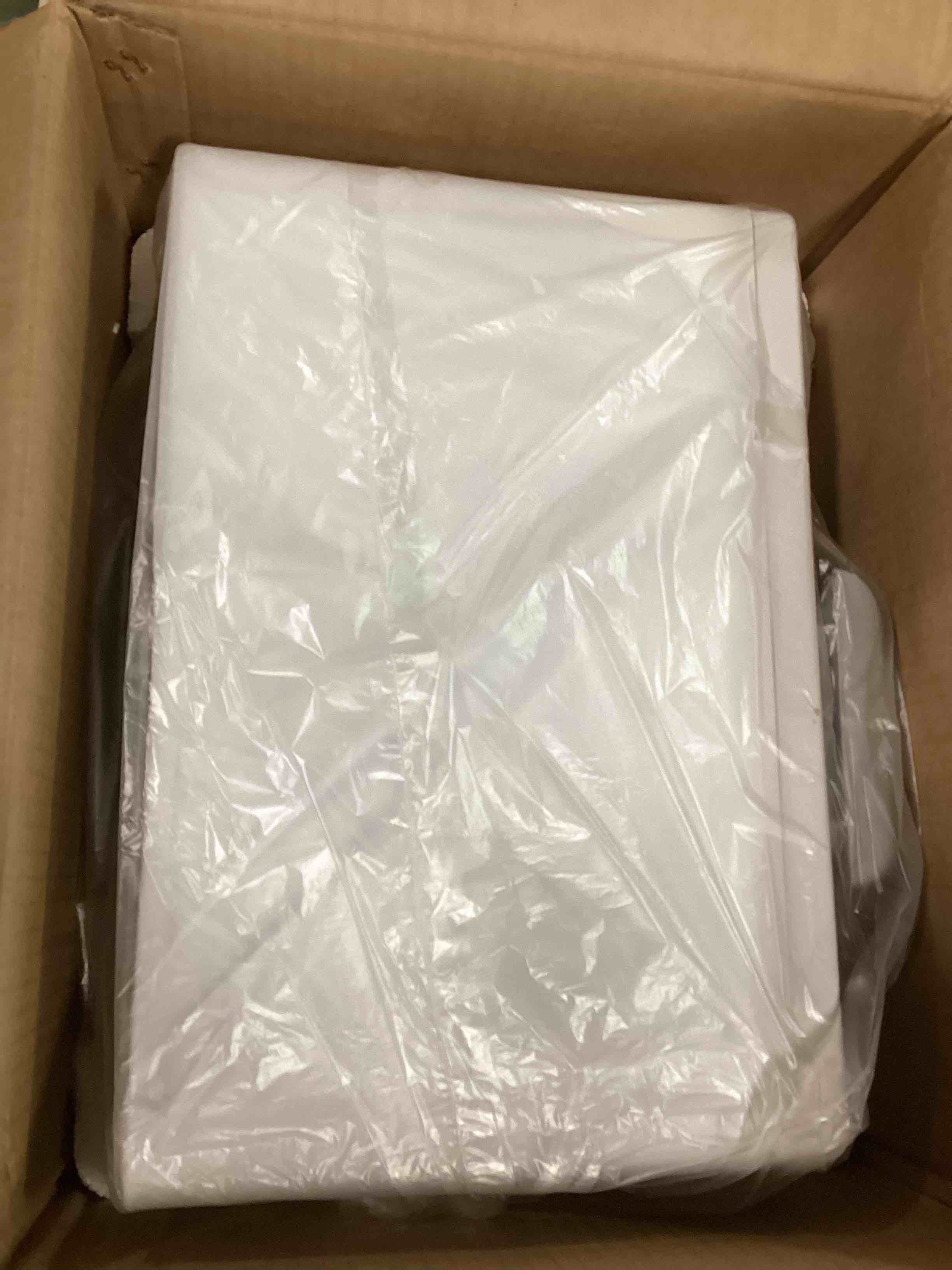 https://s3.amazonaws.com/lotting-images-prod/bidfta/GRA1870084_1734633675391.jpeg