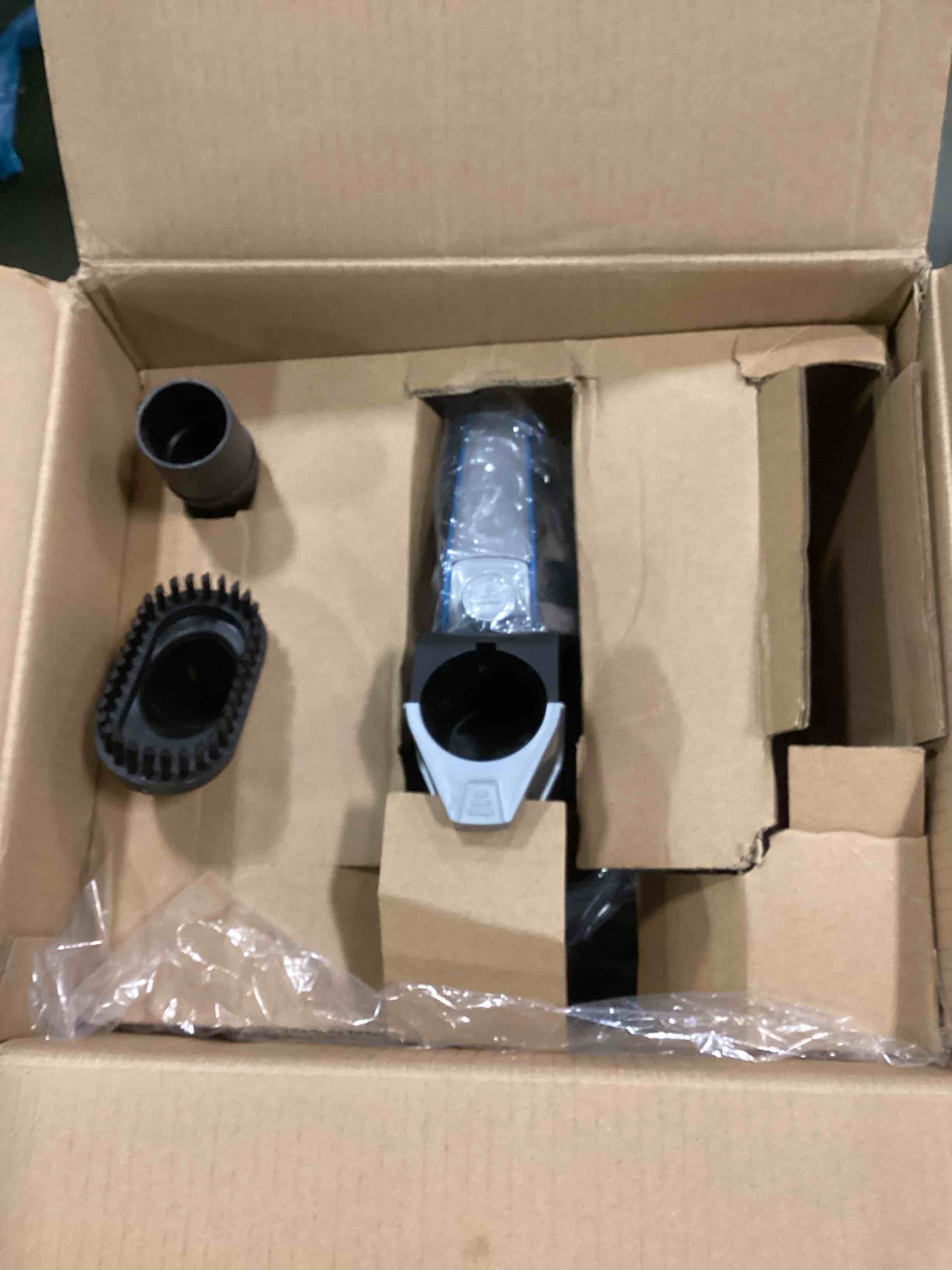 https://s3.amazonaws.com/lotting-images-prod/bidfta/GRA1870091_1734634510586.jpeg