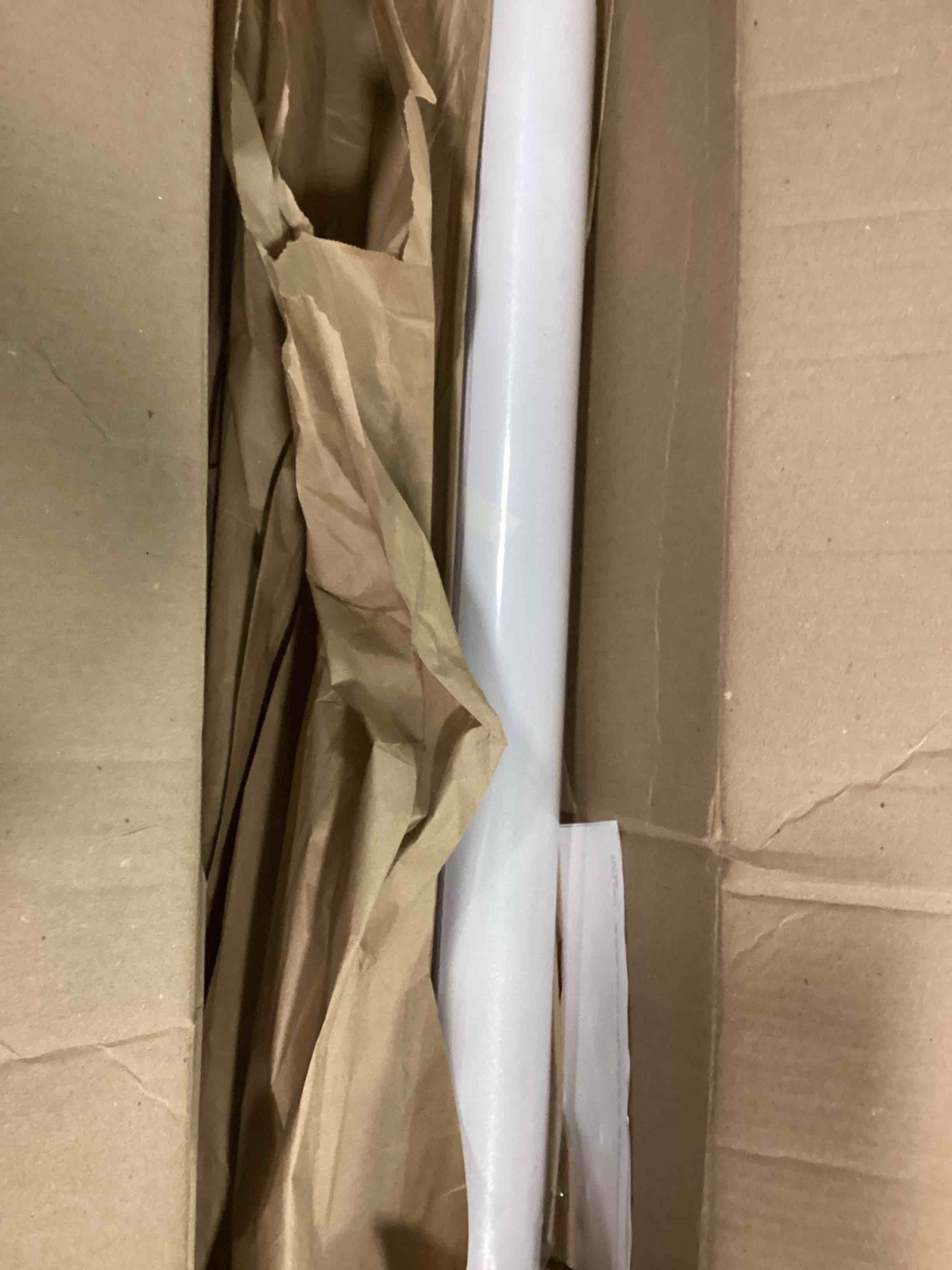 https://s3.amazonaws.com/lotting-images-prod/bidfta/GRA1870212_1734719639377.jpeg