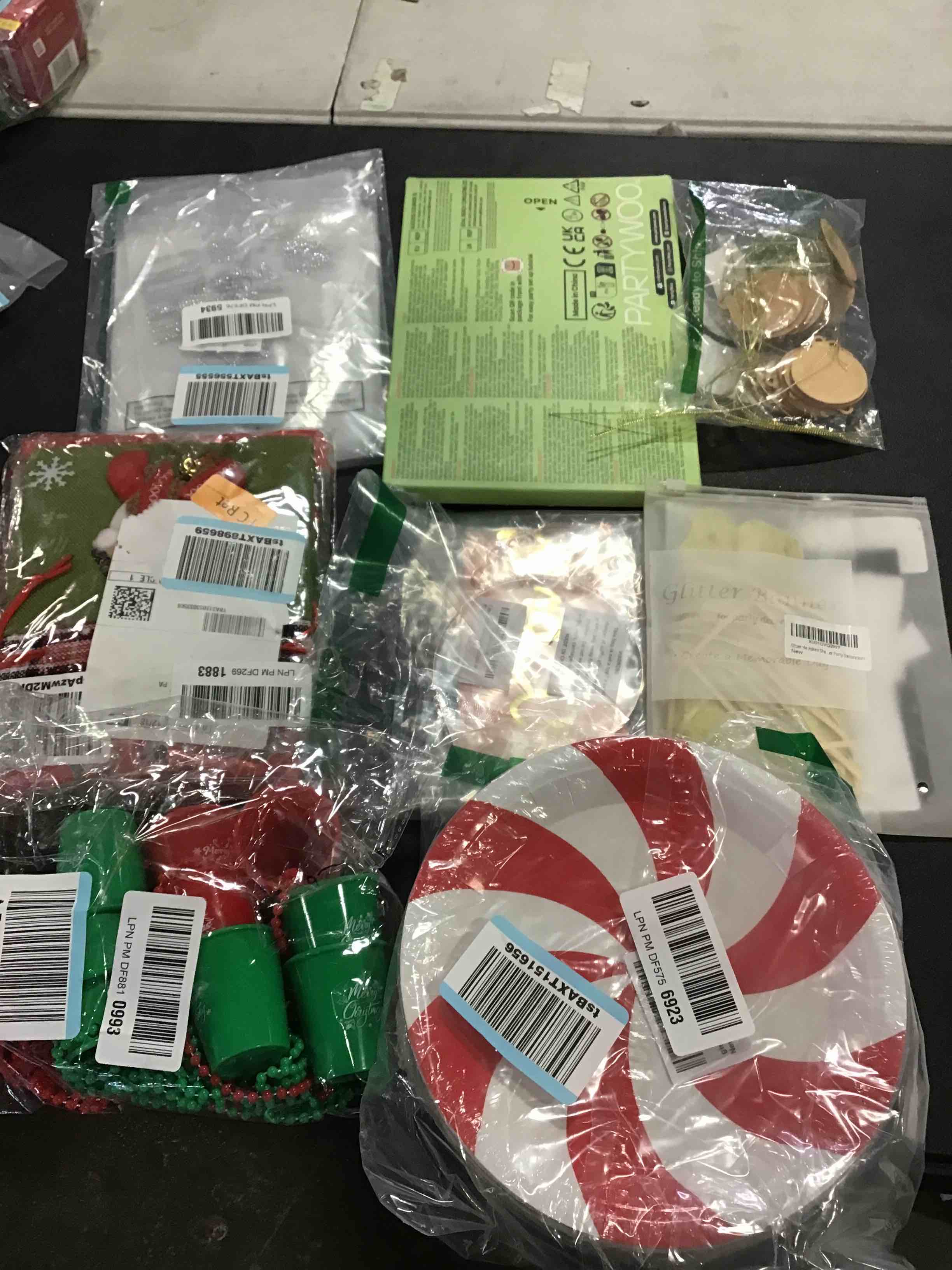 https://s3.amazonaws.com/lotting-images-prod/bidfta/GRA1870688_1736957228231.jpeg