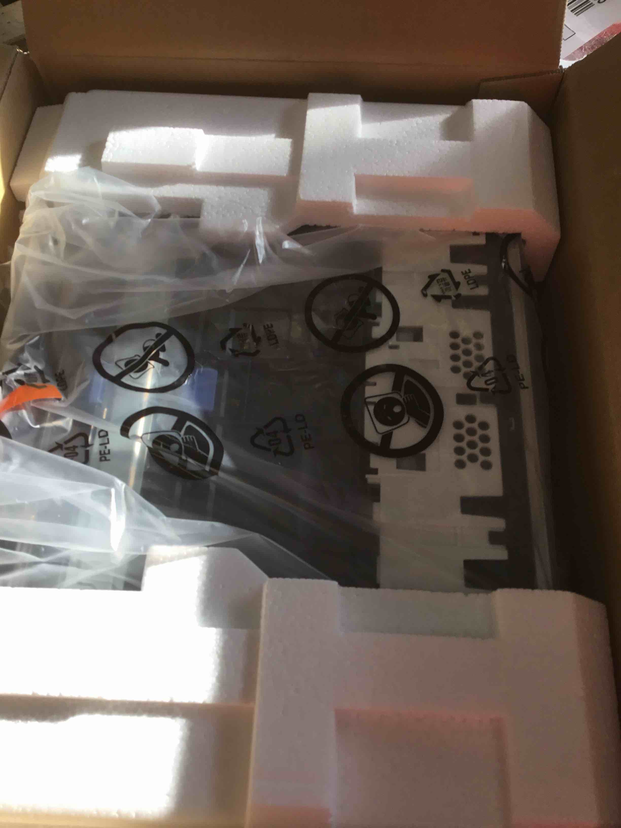 https://s3.amazonaws.com/lotting-images-prod/bidfta/GRA1871281_1737386800436.jpeg