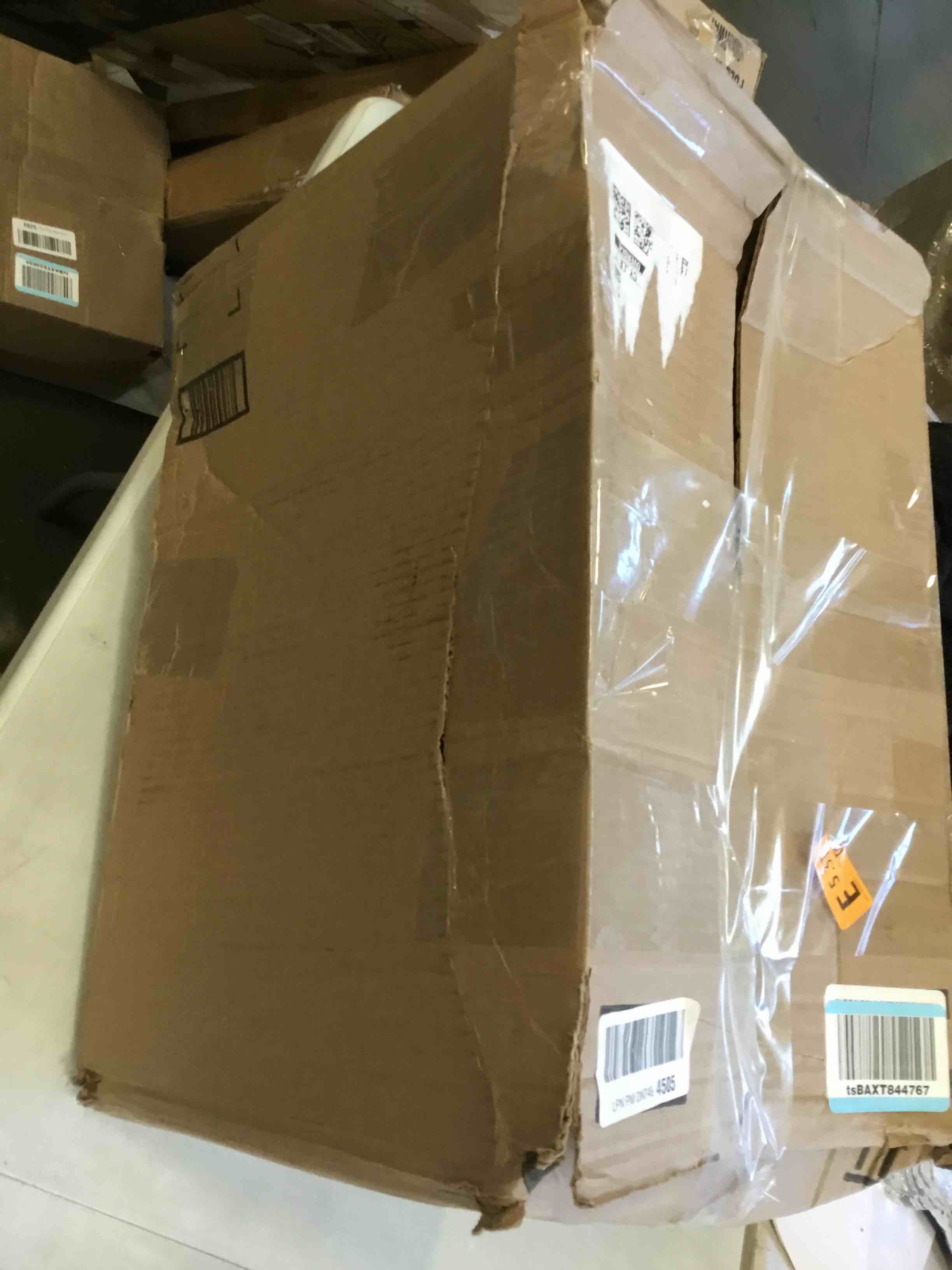 https://s3.amazonaws.com/lotting-images-prod/bidfta/GRA1871400_1737407105388.jpeg