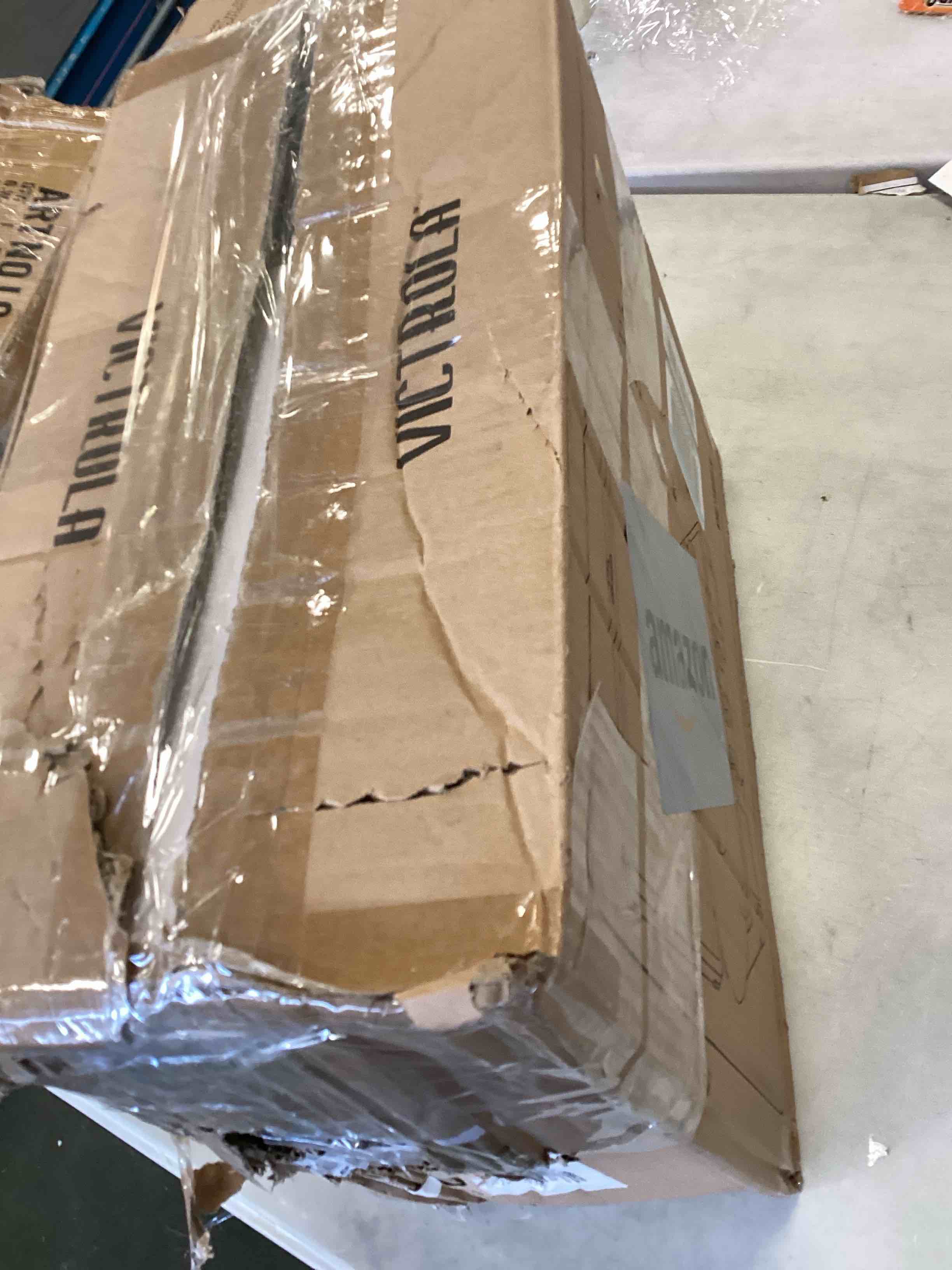 https://s3.amazonaws.com/lotting-images-prod/bidfta/GRA1872113_1738073095578.jpeg