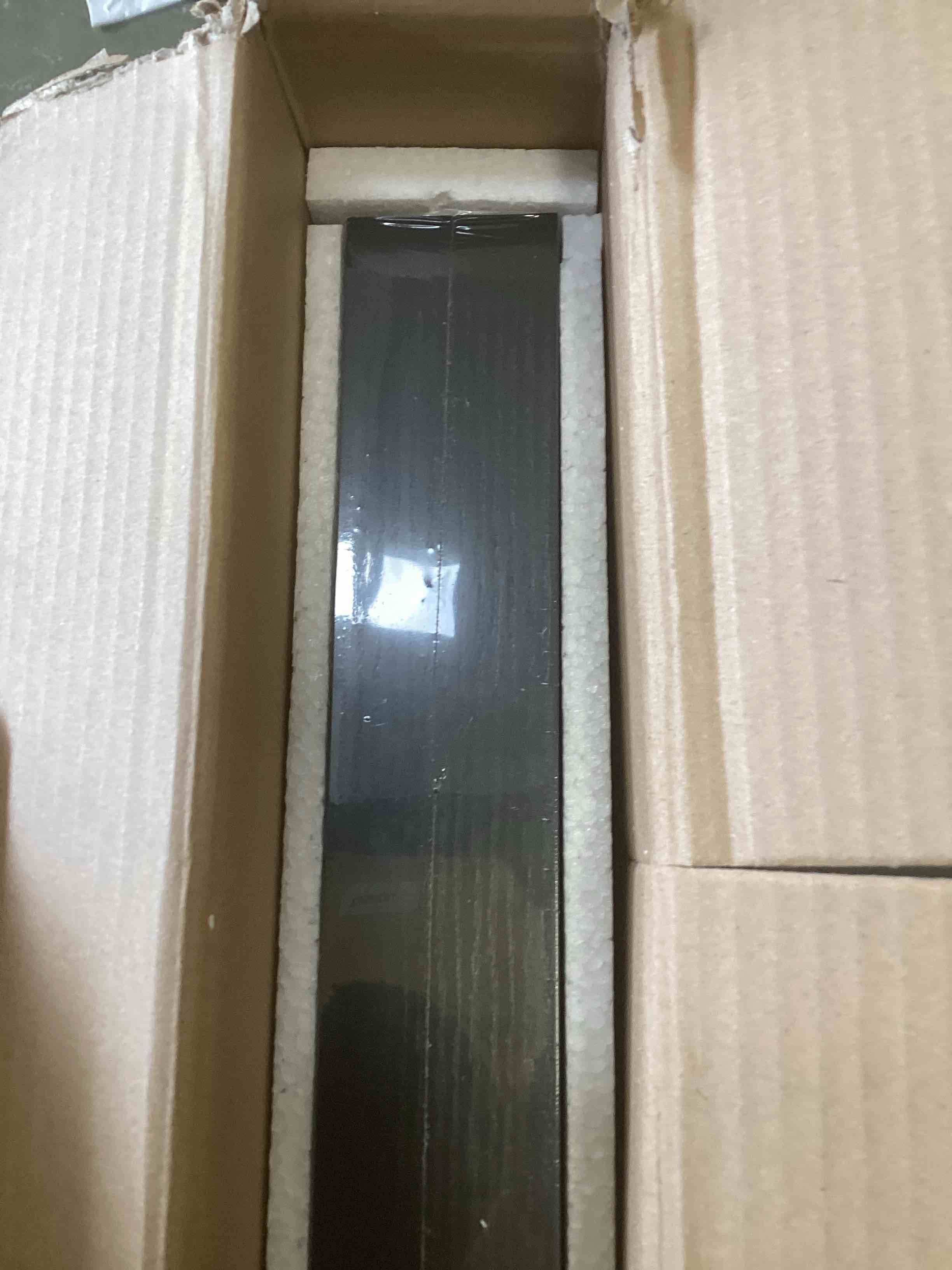 https://s3.amazonaws.com/lotting-images-prod/bidfta/GRA1872314_1738168611352.jpeg