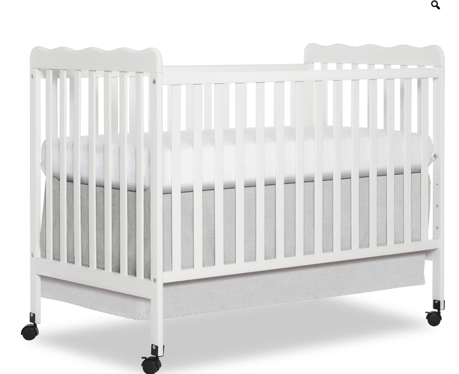 Carson/Classic 3 in 1 Convertible Crib( incomplete 3 in 1)
