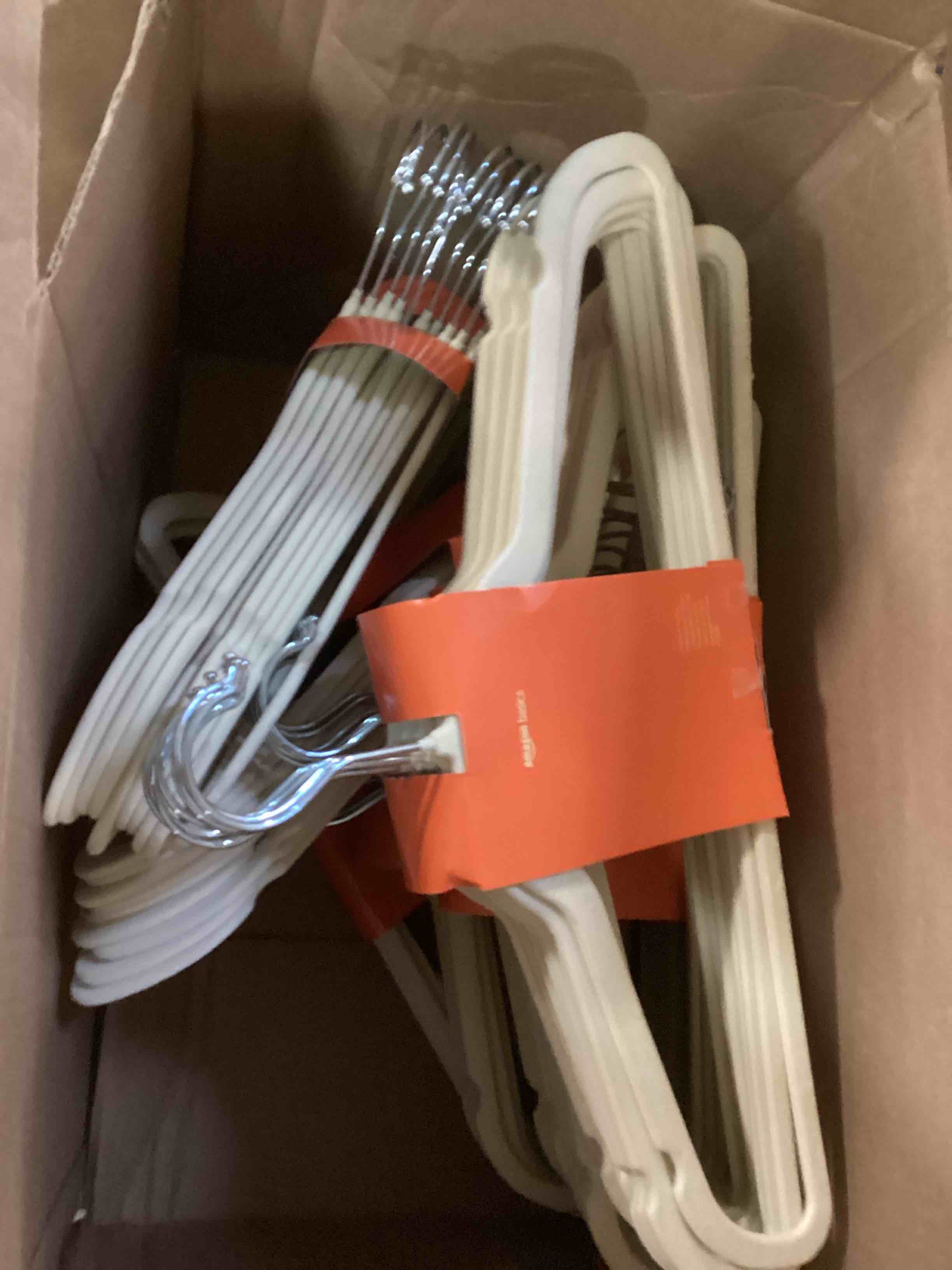 https://s3.amazonaws.com/lotting-images-prod/bidfta/GRA1873443_1735913651527.jpeg