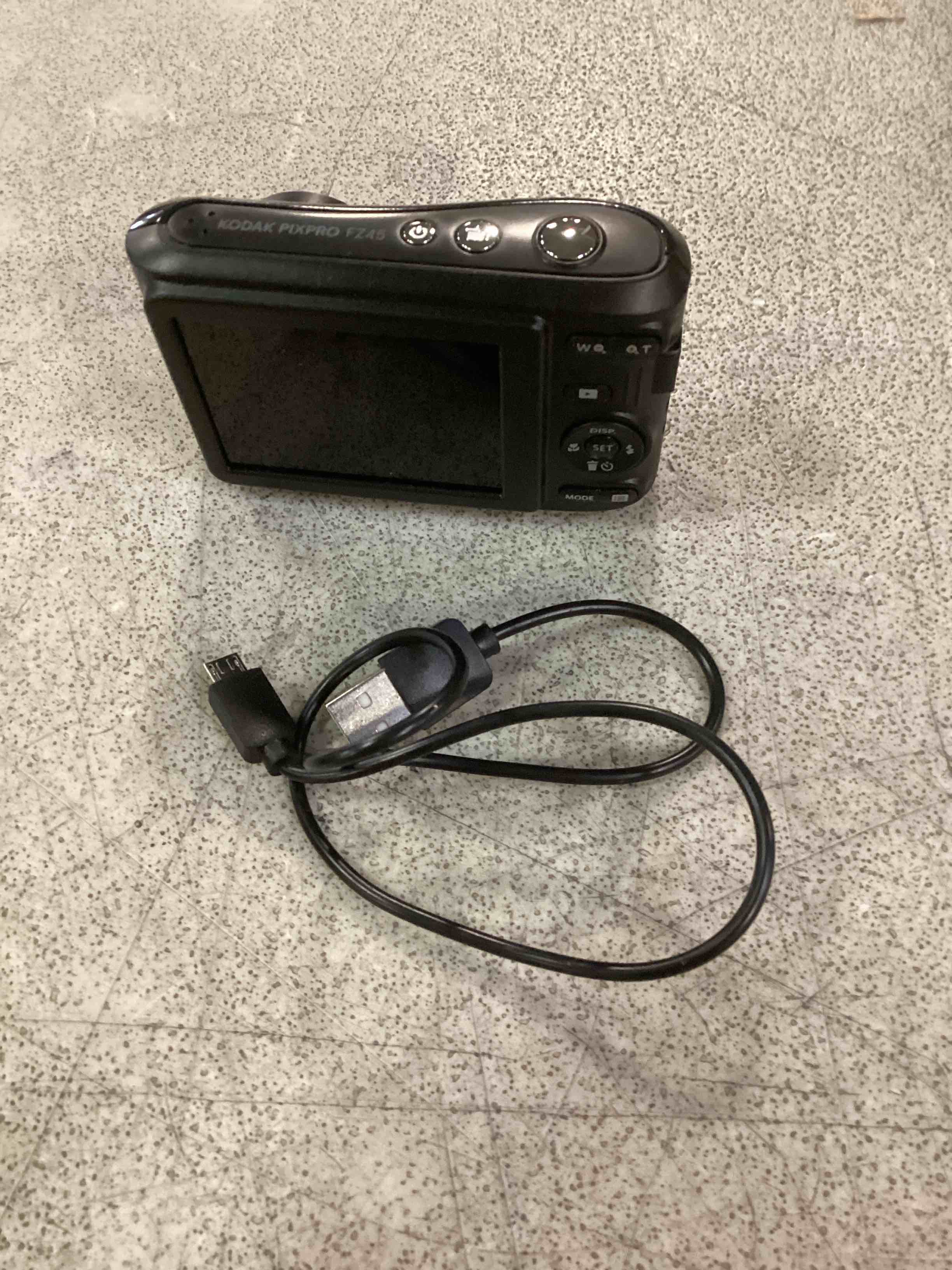 https://s3.amazonaws.com/lotting-images-prod/bidfta/GRA1873549_1735933805305.jpeg