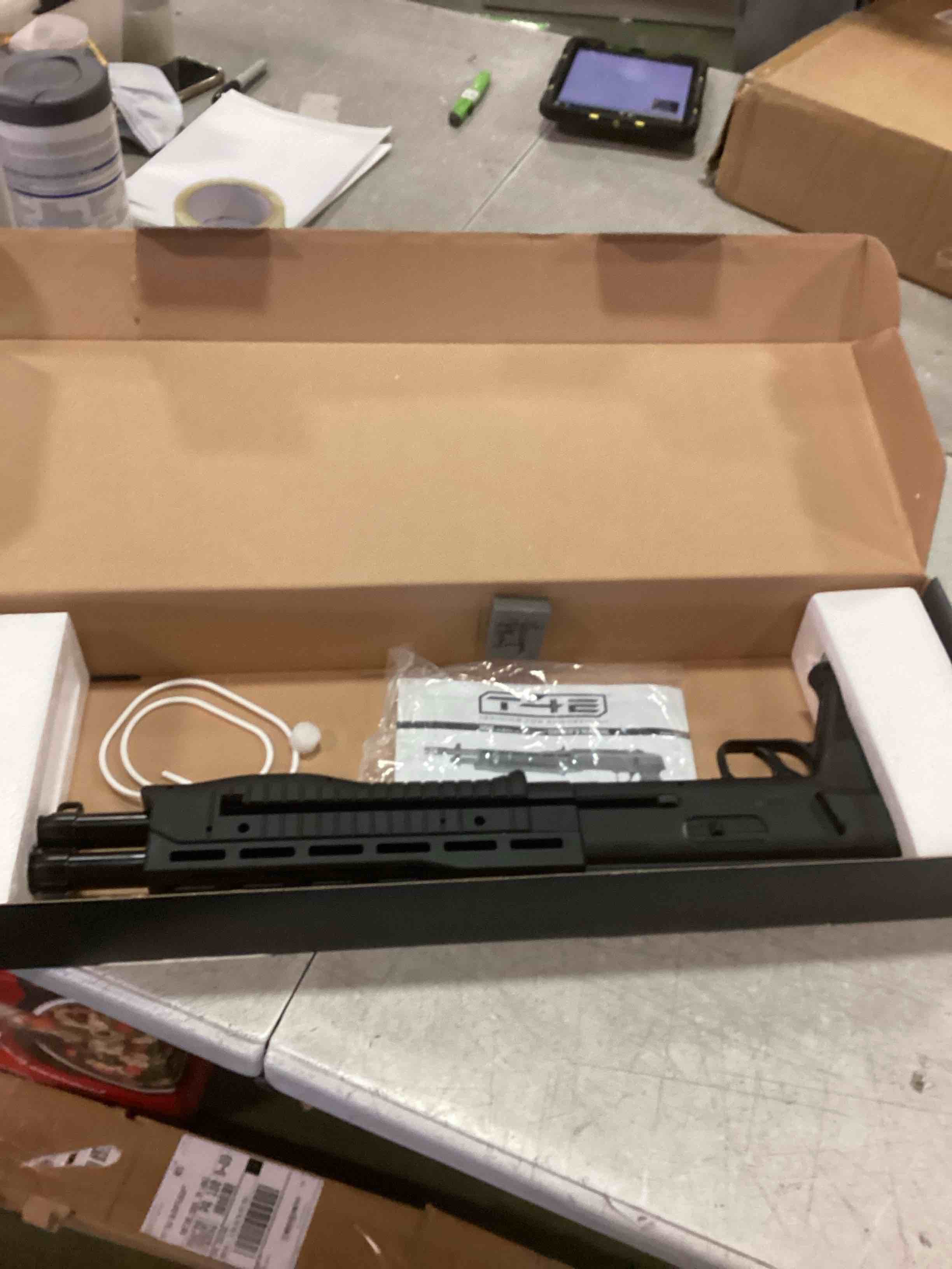 https://s3.amazonaws.com/lotting-images-prod/bidfta/GRA1874653_1736972901808.jpeg