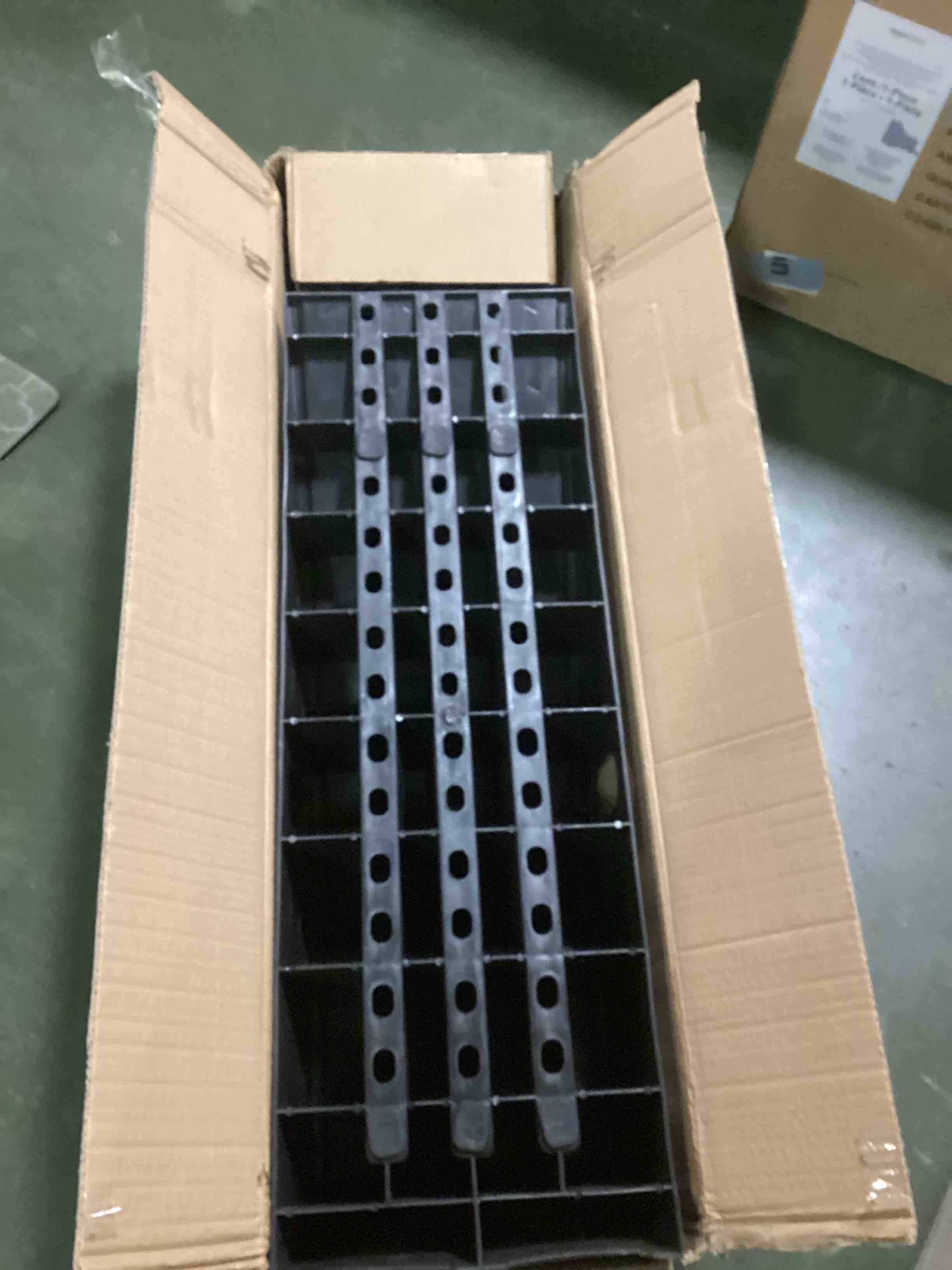 https://s3.amazonaws.com/lotting-images-prod/bidfta/GRA1874694_1737030622565.jpeg