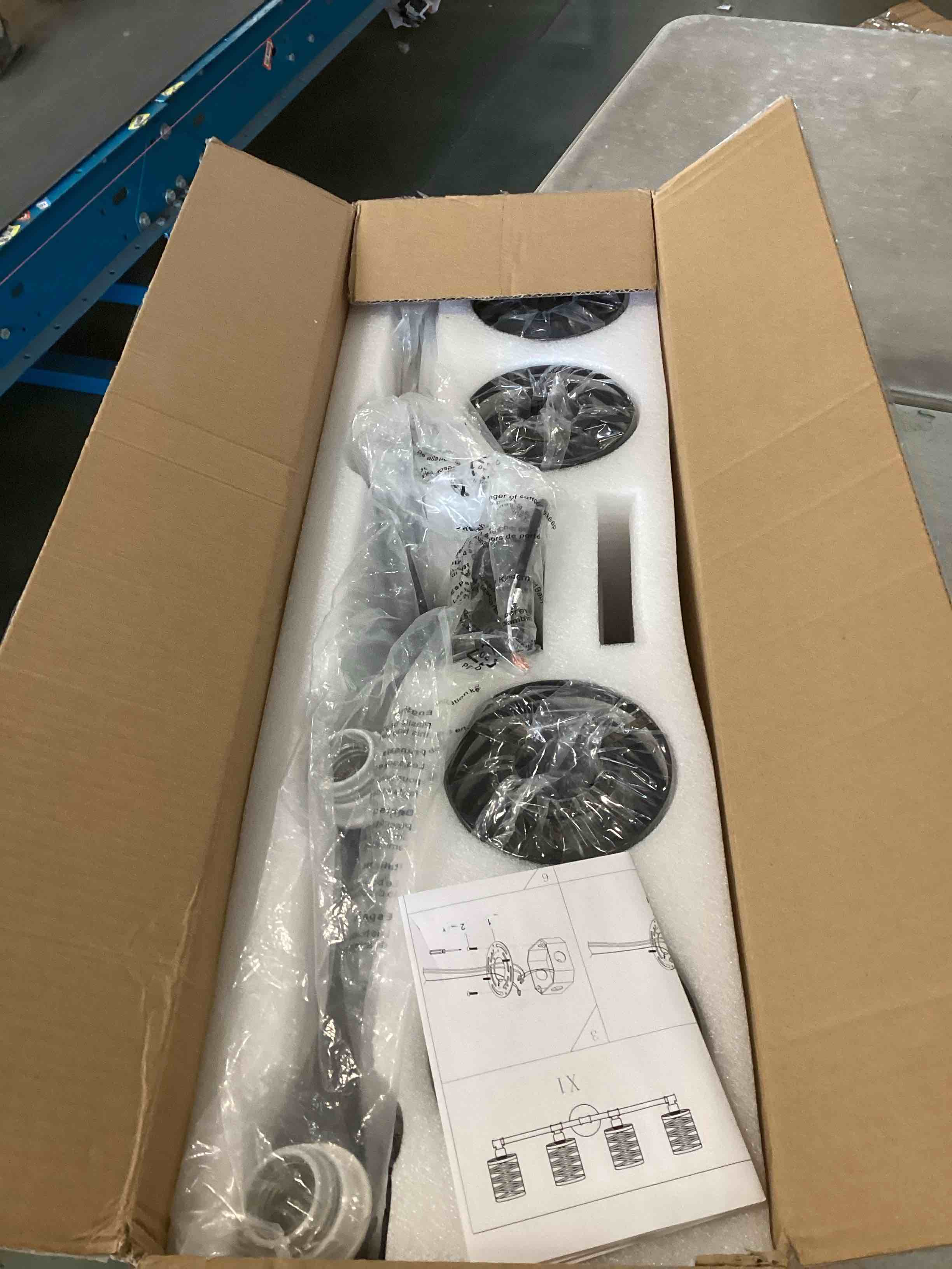 https://s3.amazonaws.com/lotting-images-prod/bidfta/GRA1874824_1737044609763.jpeg