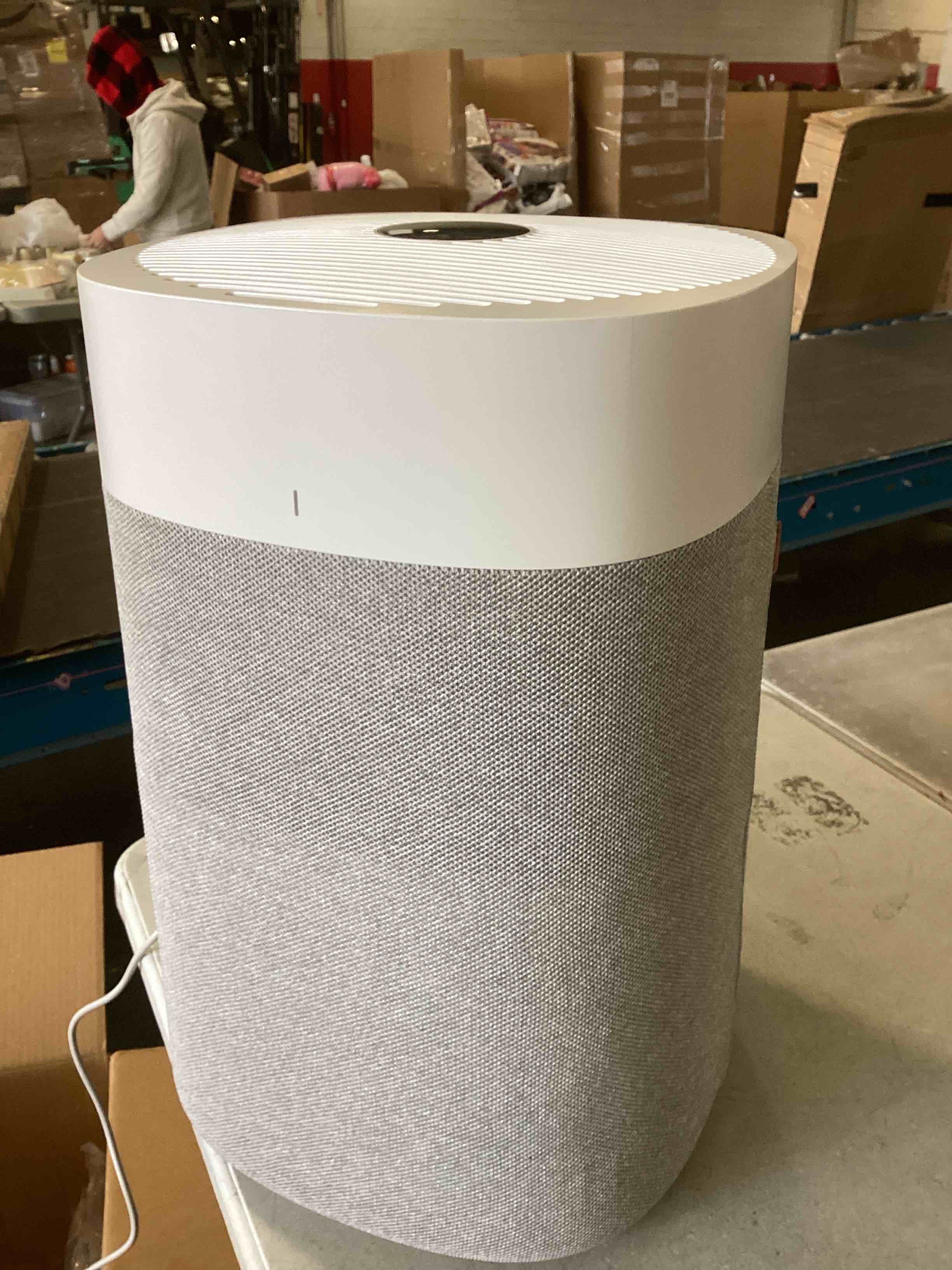 https://s3.amazonaws.com/lotting-images-prod/bidfta/GRA1875170_1737129428150.jpeg