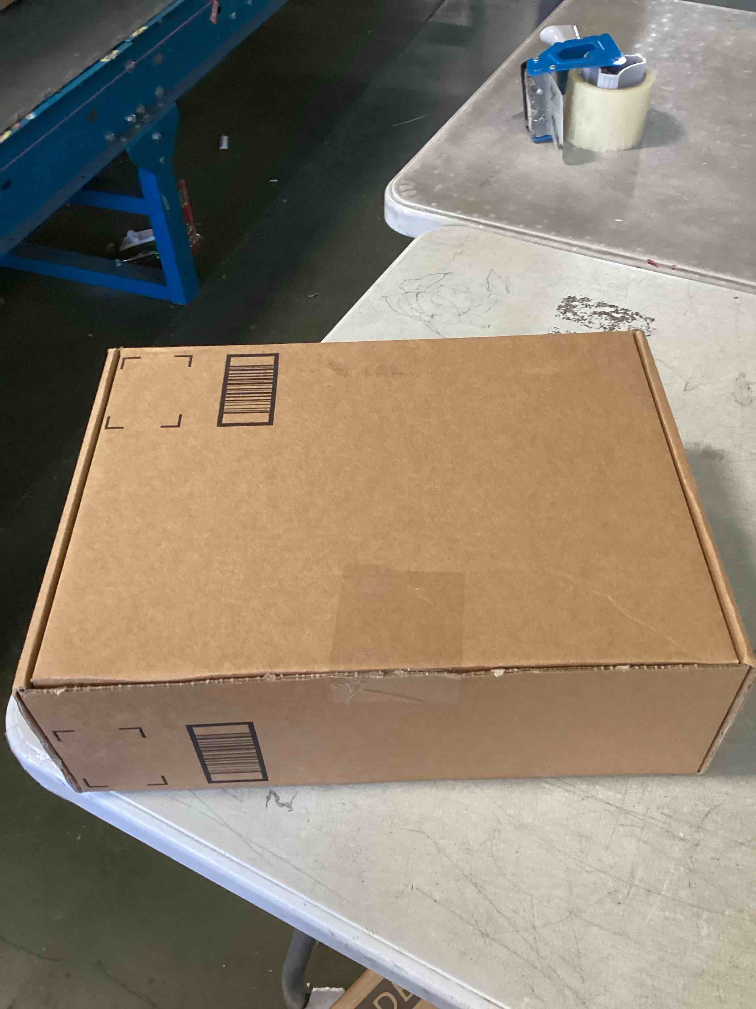 https://s3.amazonaws.com/lotting-images-prod/bidfta/GRA1875280_1737142898055.jpeg
