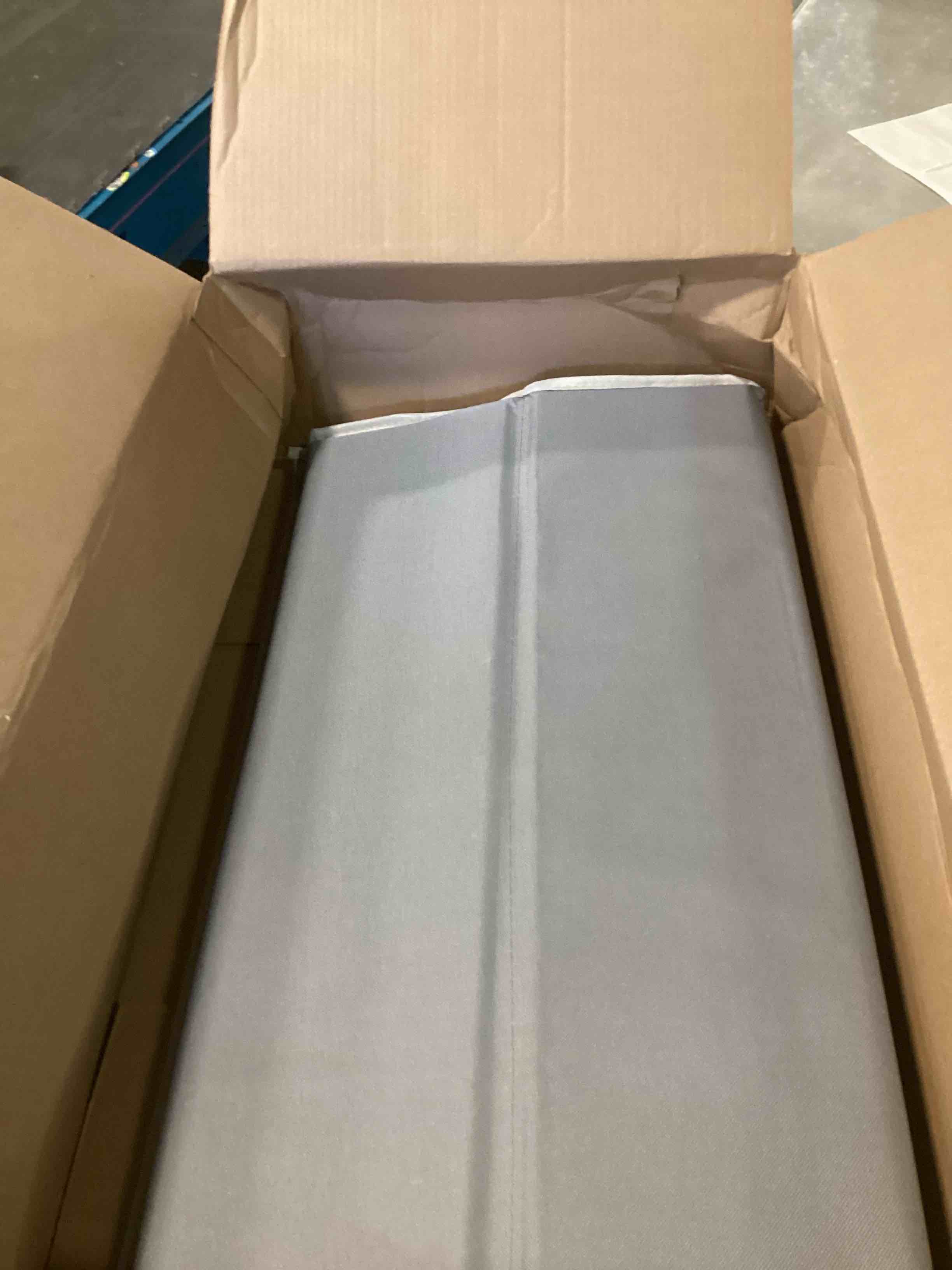 https://s3.amazonaws.com/lotting-images-prod/bidfta/GRA1875347_1737148000556.jpeg