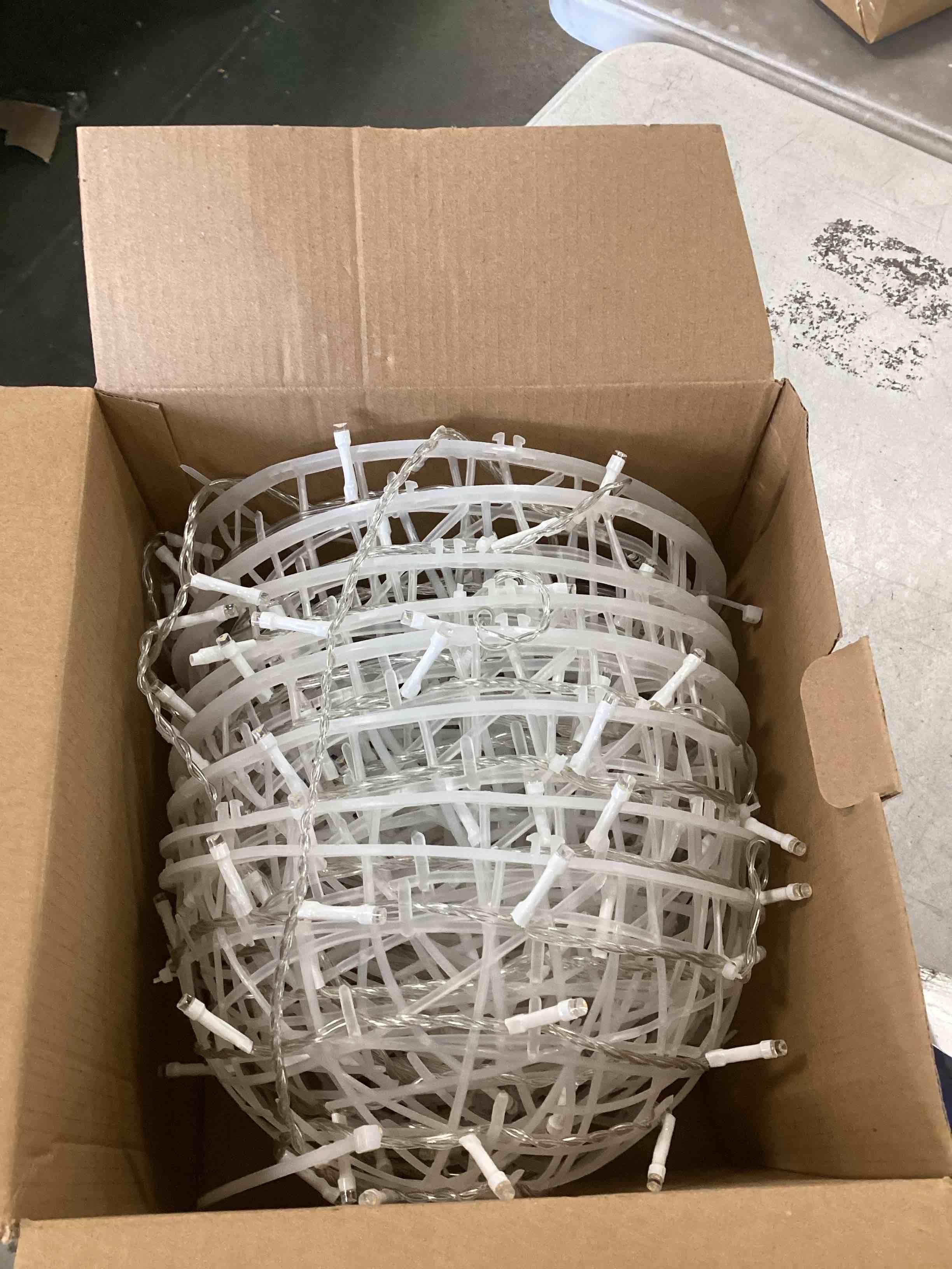 https://s3.amazonaws.com/lotting-images-prod/bidfta/GRA1875493_1737392109917.jpeg