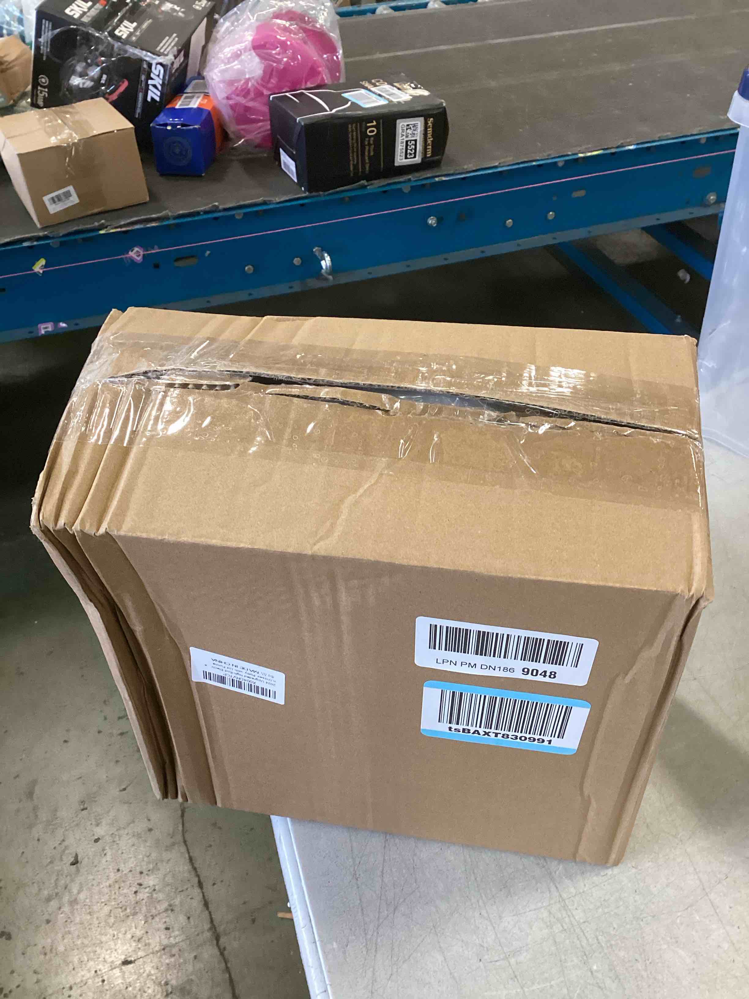 https://s3.amazonaws.com/lotting-images-prod/bidfta/GRA1875531_1737399389016.jpeg