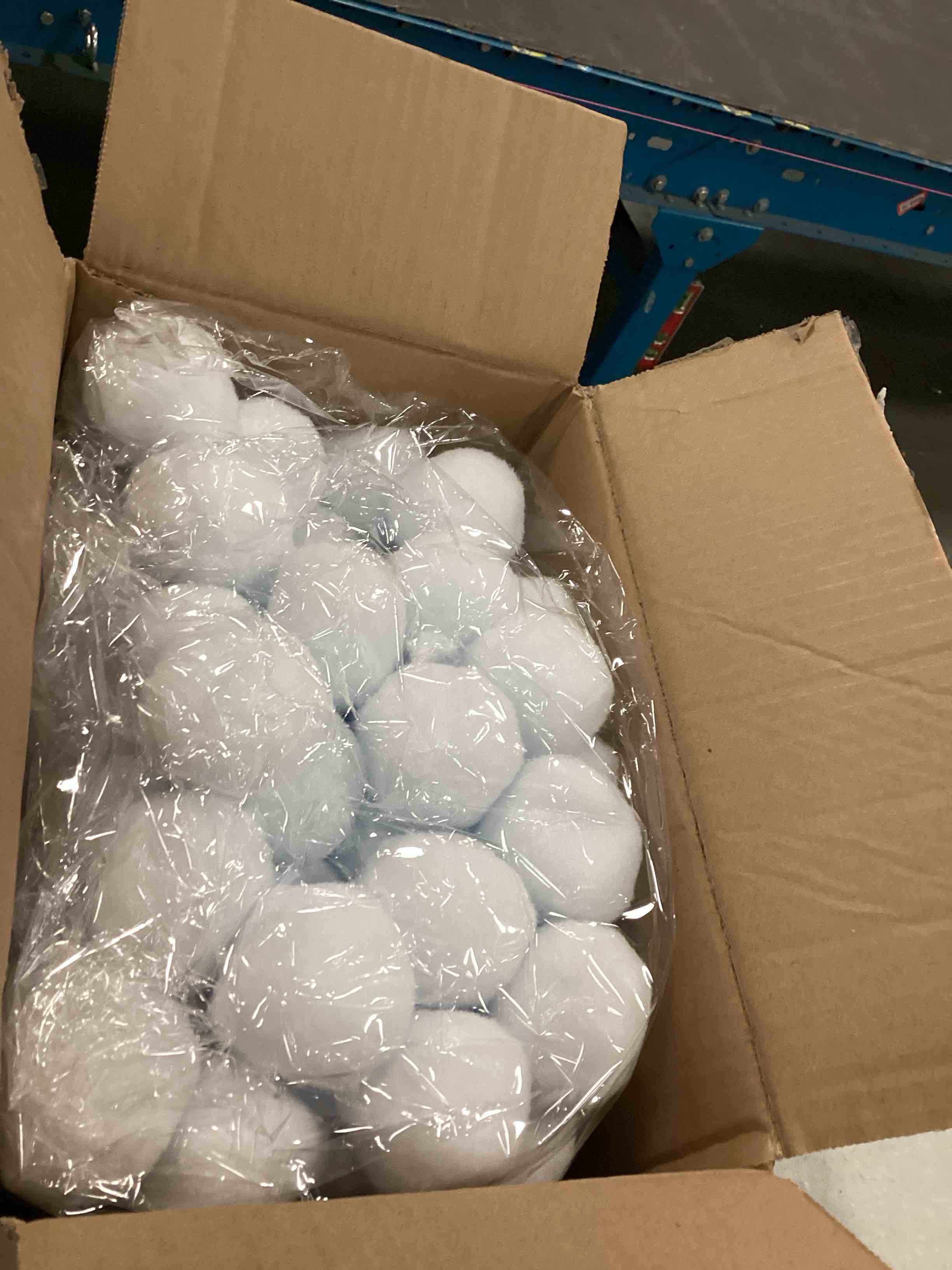 https://s3.amazonaws.com/lotting-images-prod/bidfta/GRA1875592_1737464479227.jpeg