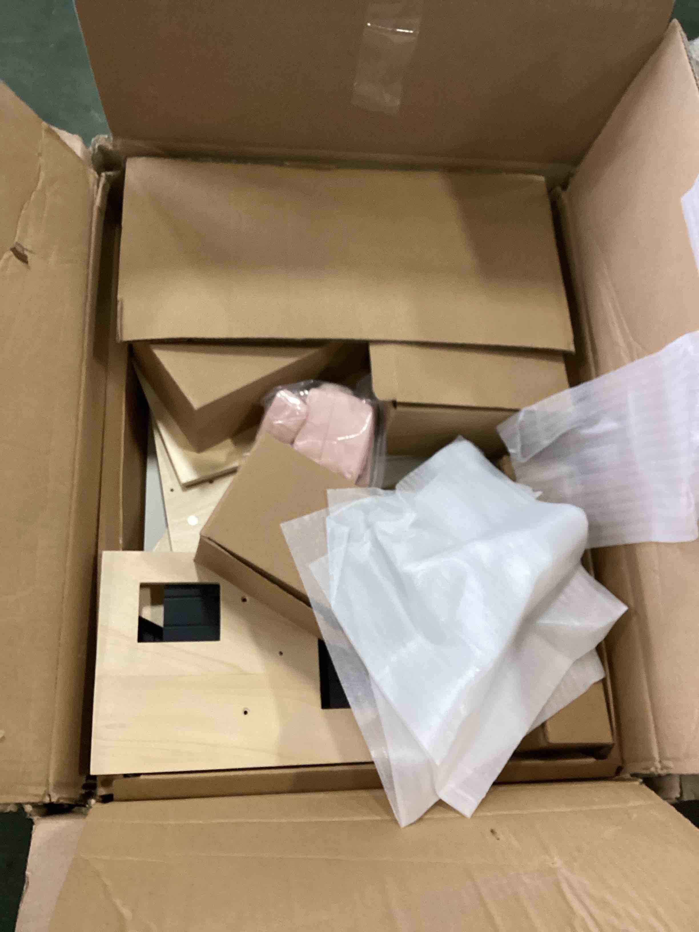 https://s3.amazonaws.com/lotting-images-prod/bidfta/GRA1875633_1737476392929.jpeg