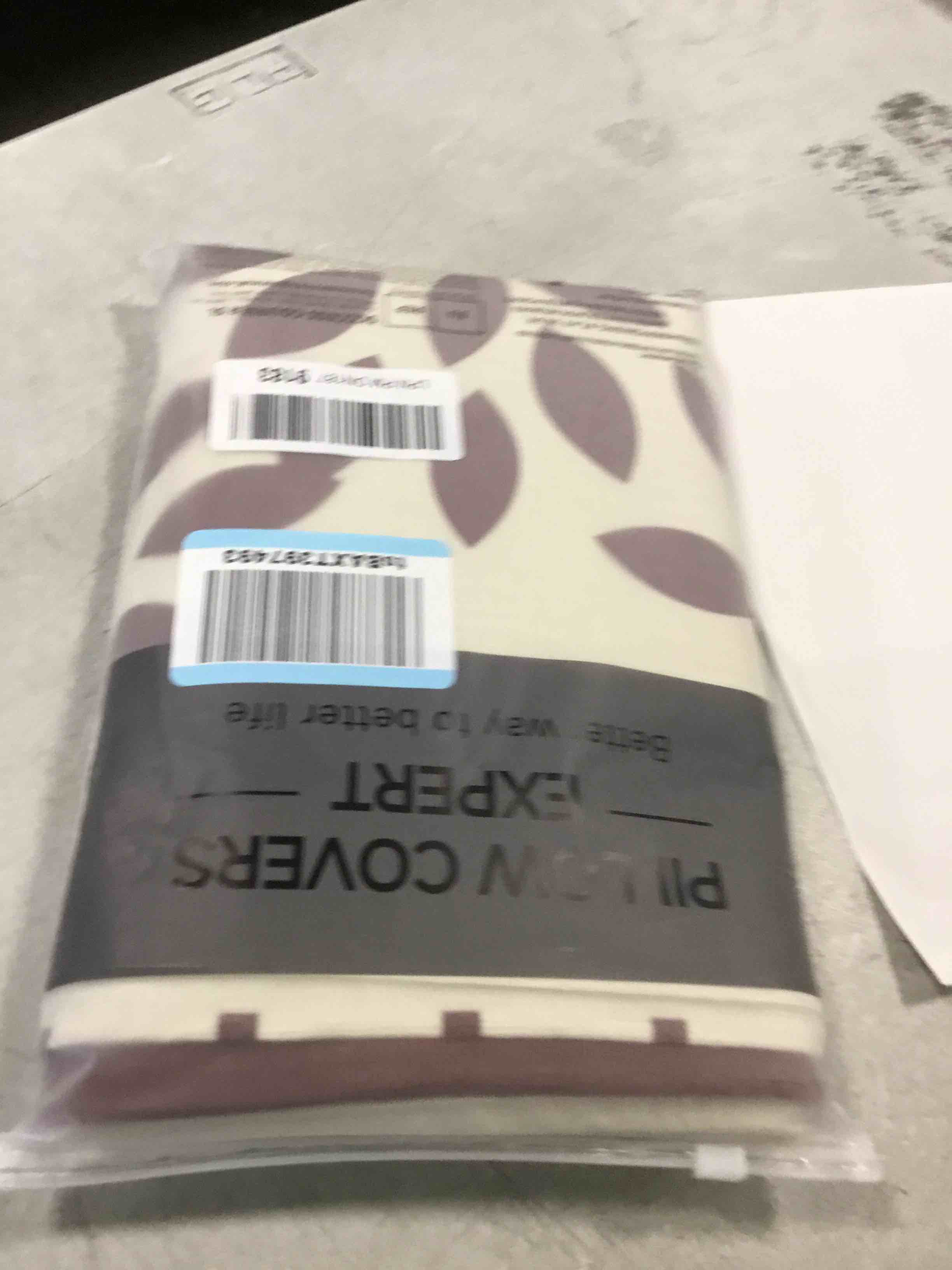 https://s3.amazonaws.com/lotting-images-prod/bidfta/GRA1875975_1737649143604.jpeg