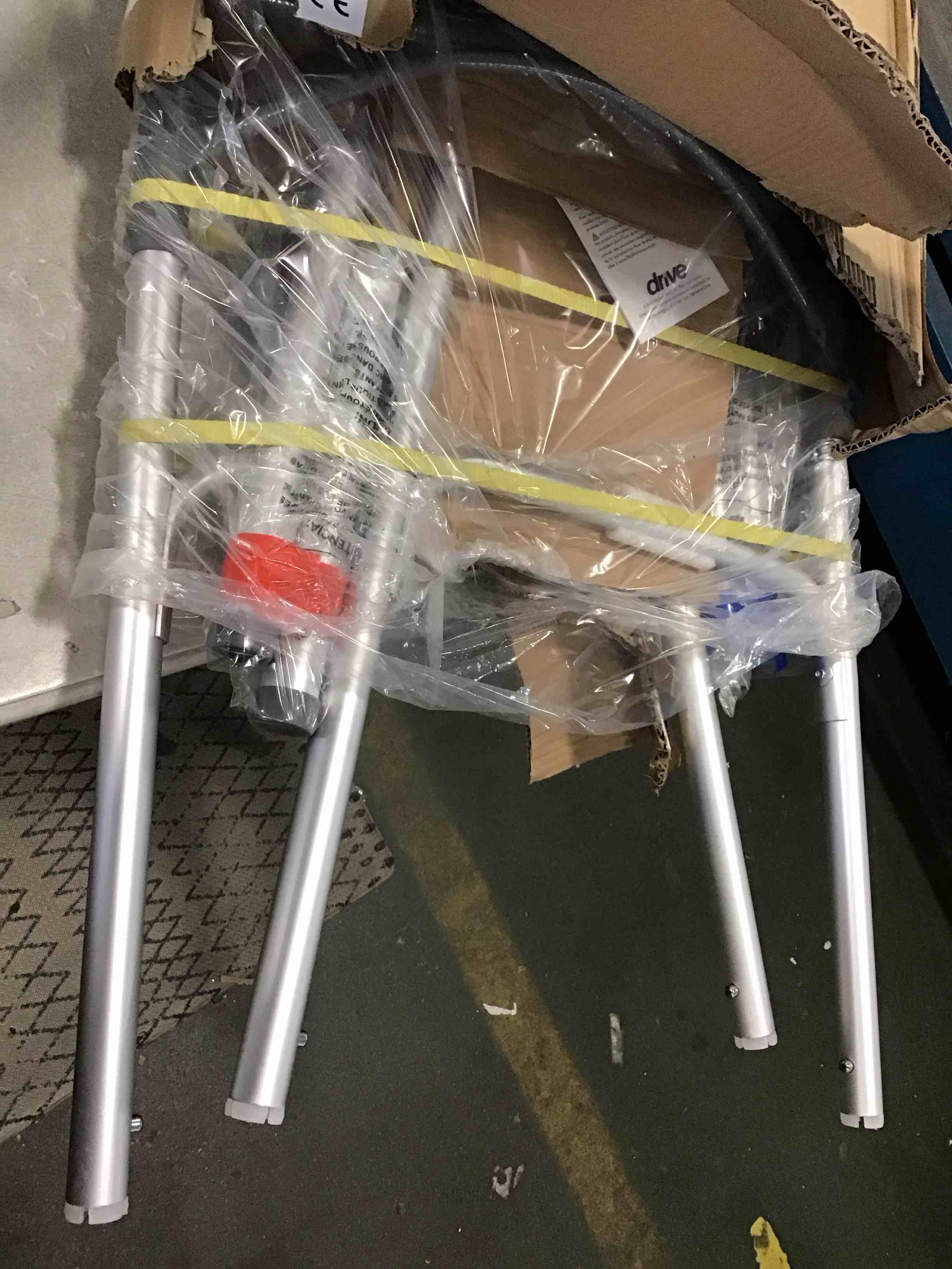 https://s3.amazonaws.com/lotting-images-prod/bidfta/GRA1876391_1734792039708.jpeg