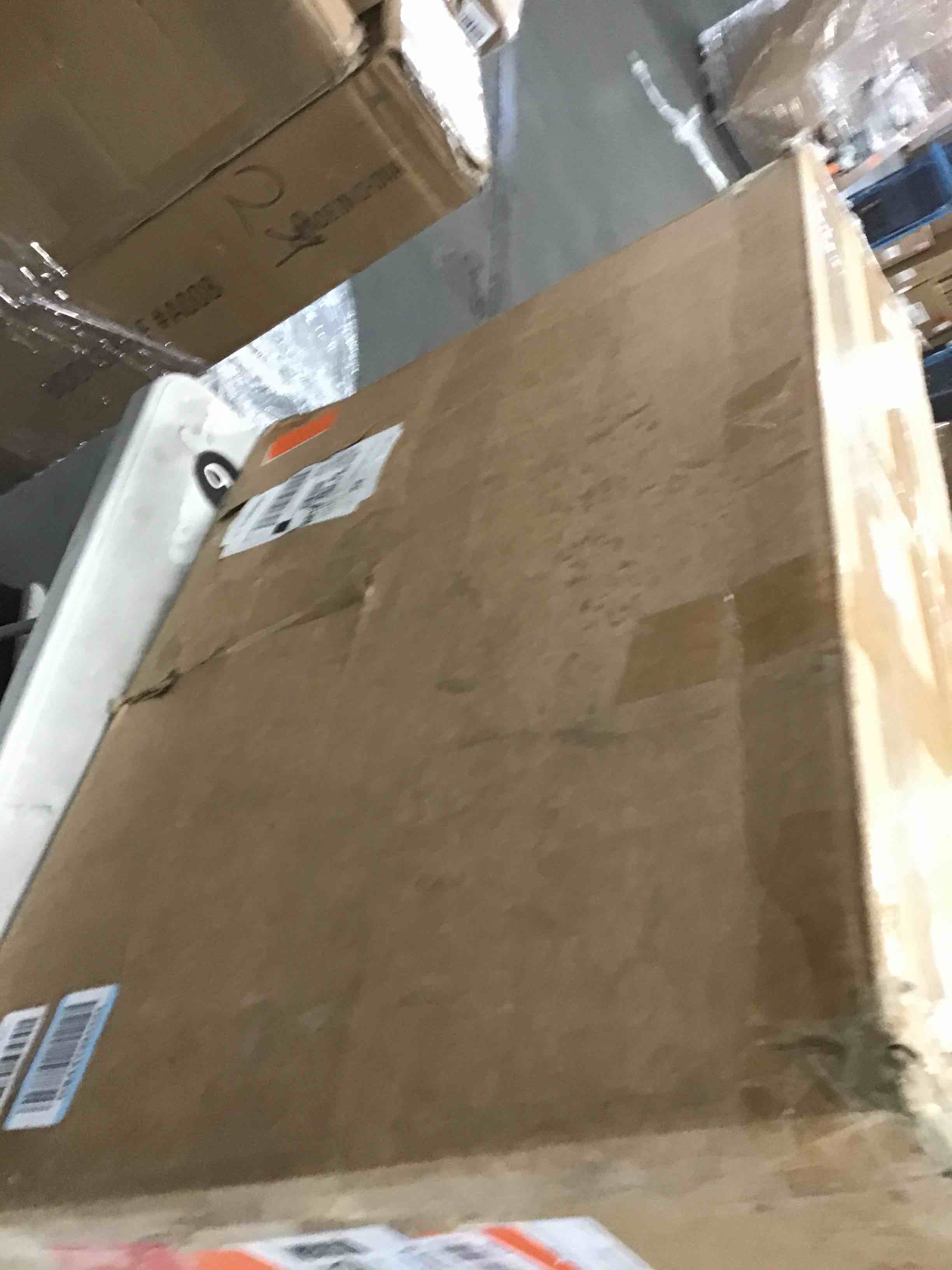 https://s3.amazonaws.com/lotting-images-prod/bidfta/GRA1876598_1735226546783.jpeg