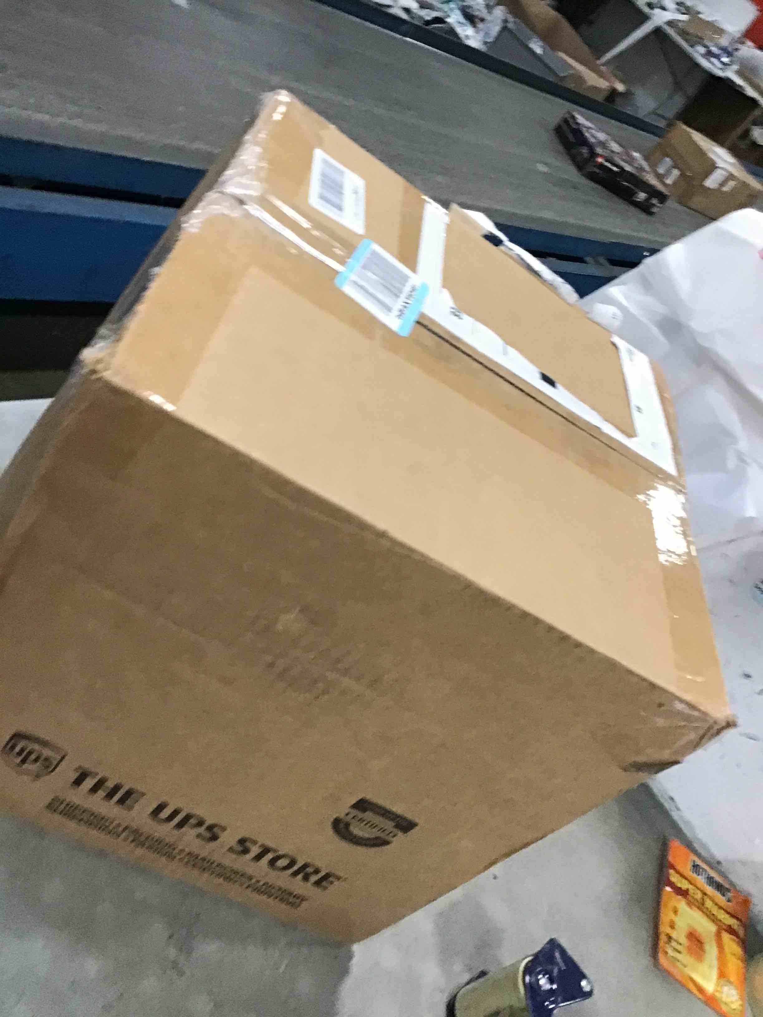 https://s3.amazonaws.com/lotting-images-prod/bidfta/GRA1877149_1735326339691.jpeg