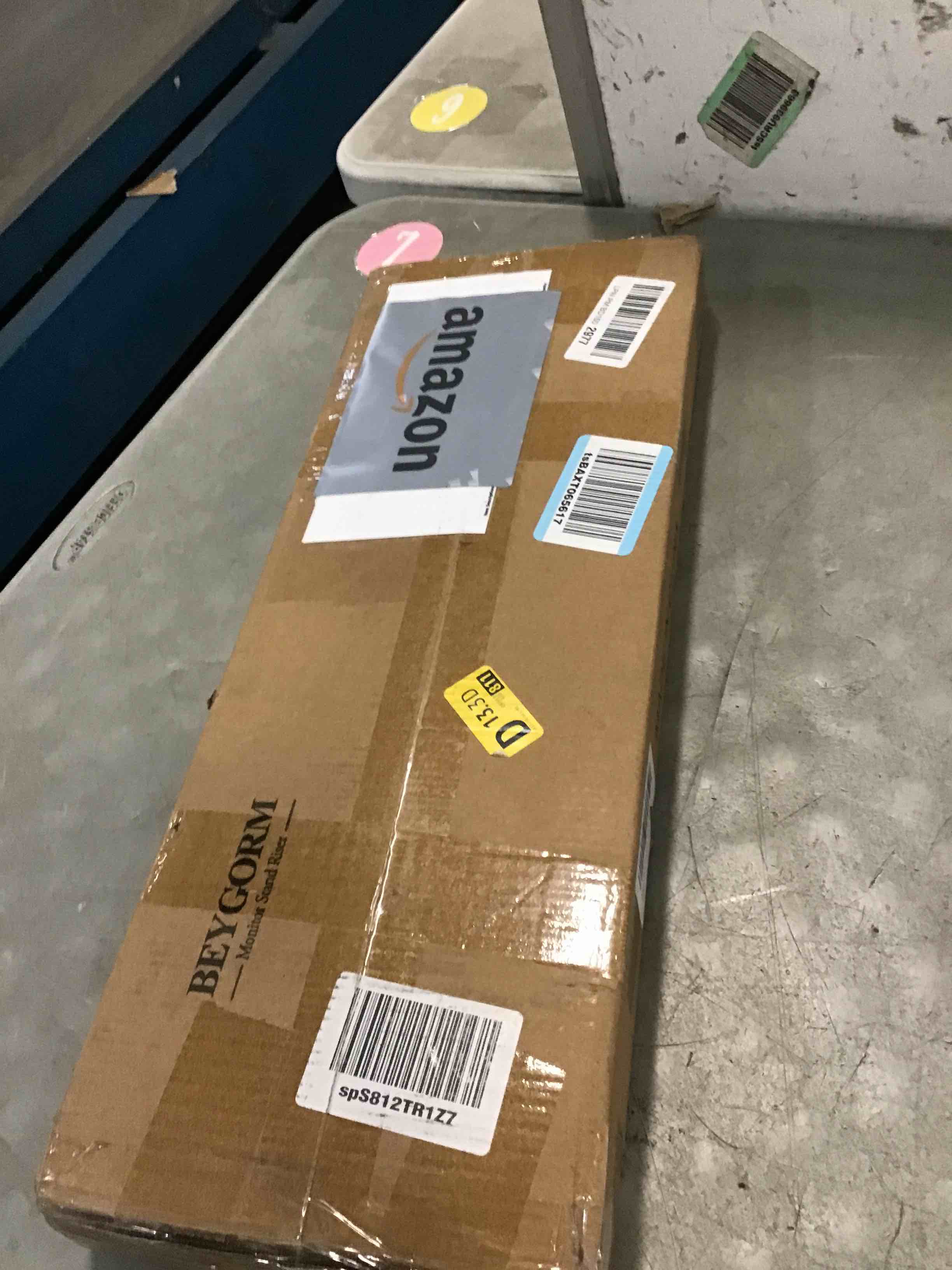 https://s3.amazonaws.com/lotting-images-prod/bidfta/GRA1877362_1735569697213.jpeg