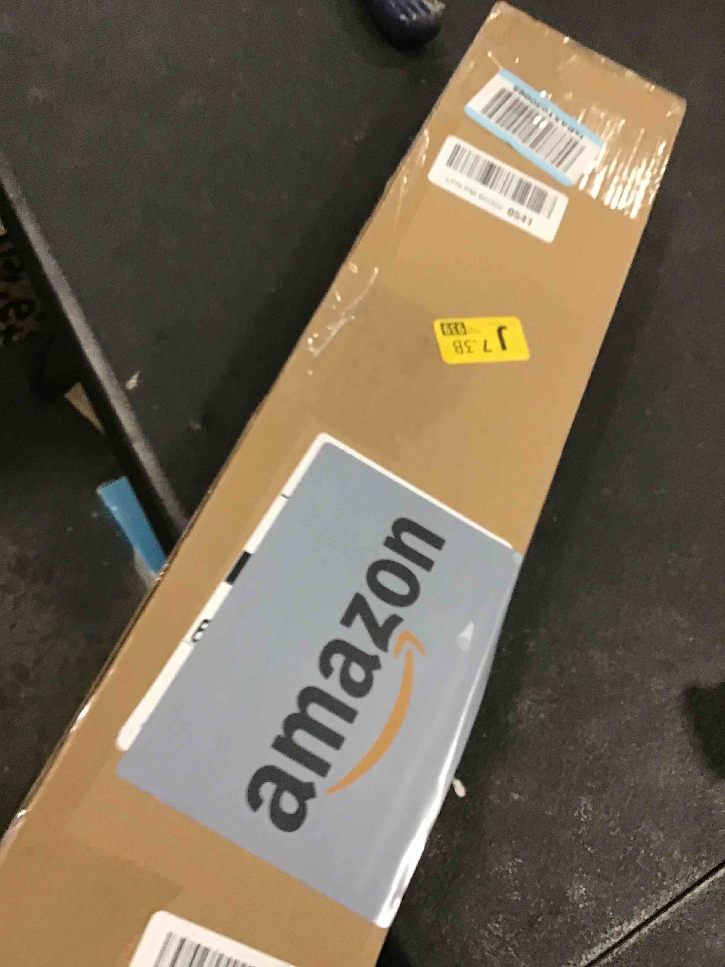 https://s3.amazonaws.com/lotting-images-prod/bidfta/GRA1877861_1735665431401.jpeg