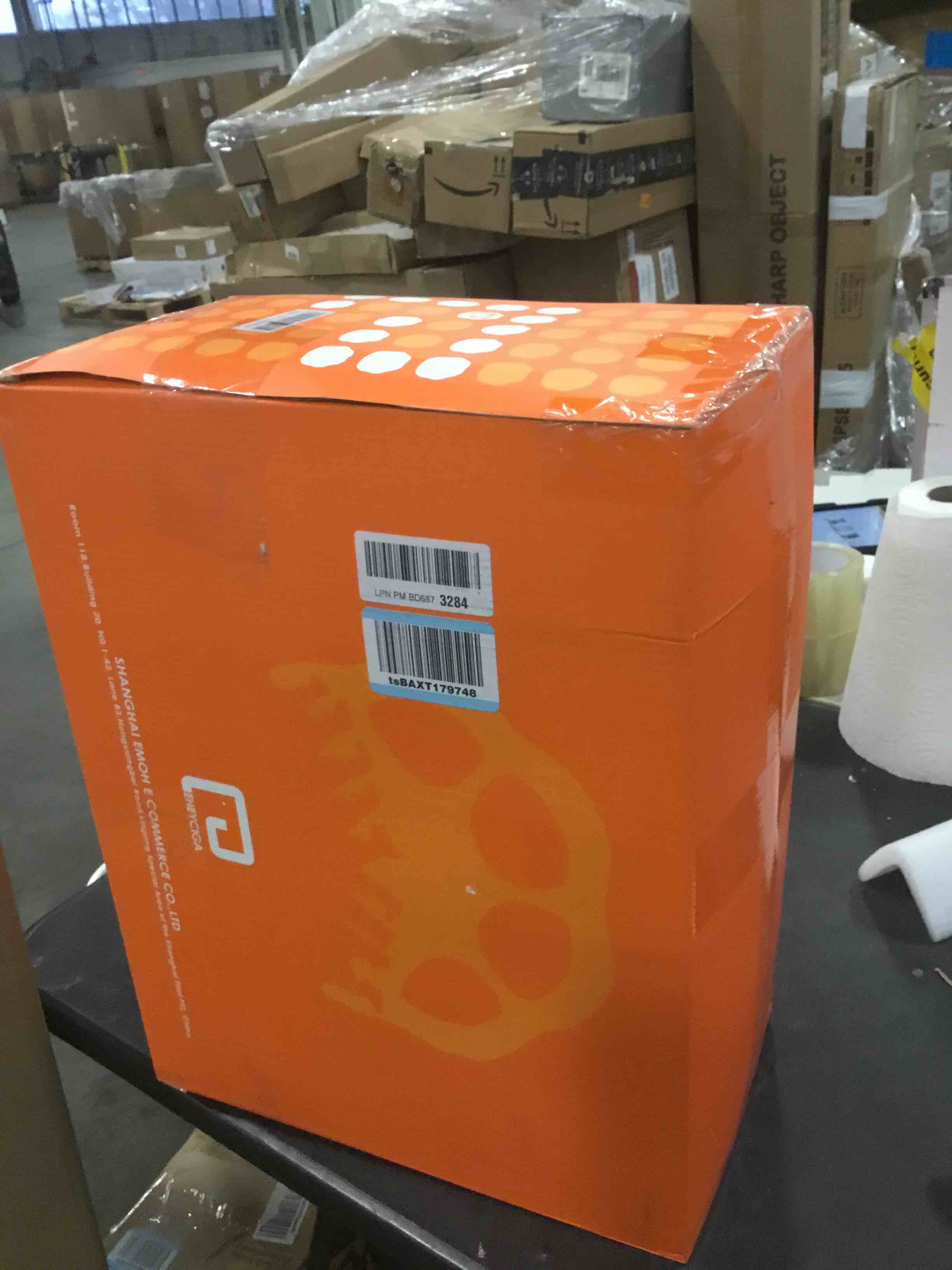 https://s3.amazonaws.com/lotting-images-prod/bidfta/GRA1877997_1735679572758.jpeg