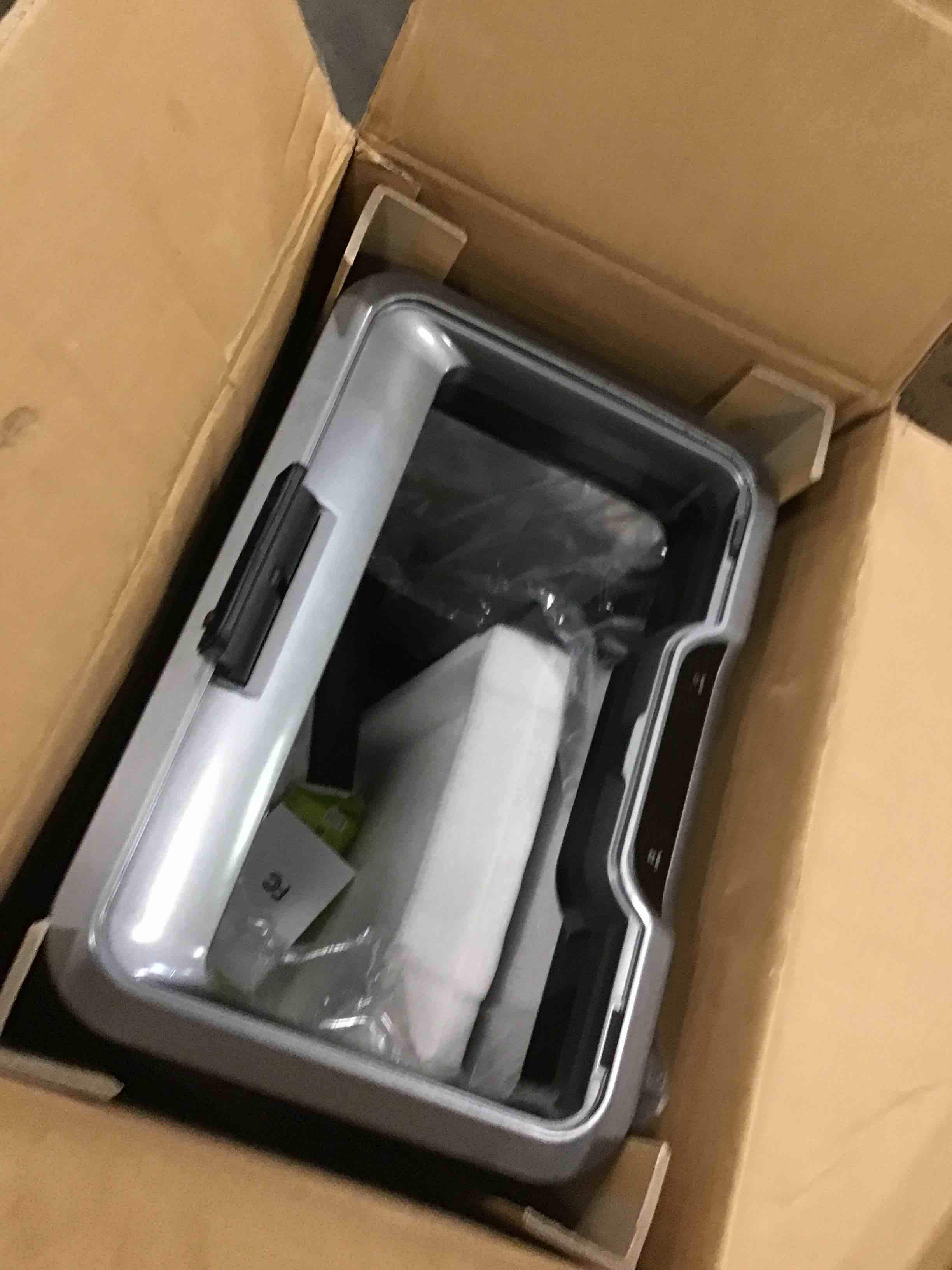 https://s3.amazonaws.com/lotting-images-prod/bidfta/GRA1878185_1735834941782.jpeg