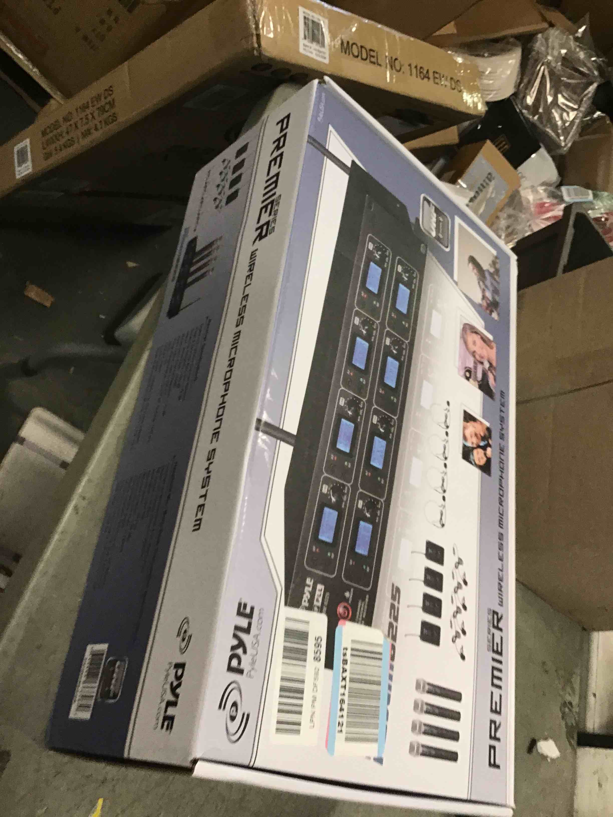 https://s3.amazonaws.com/lotting-images-prod/bidfta/GRA1878200_1735836077030.jpeg