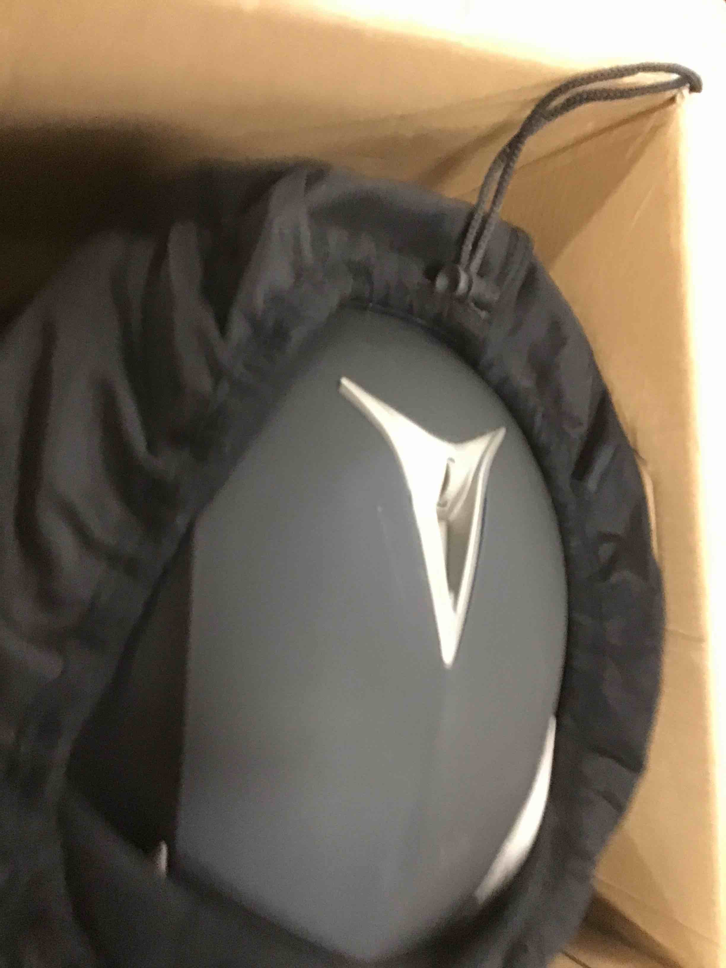 https://s3.amazonaws.com/lotting-images-prod/bidfta/GRA1878340_1735851924648.jpeg