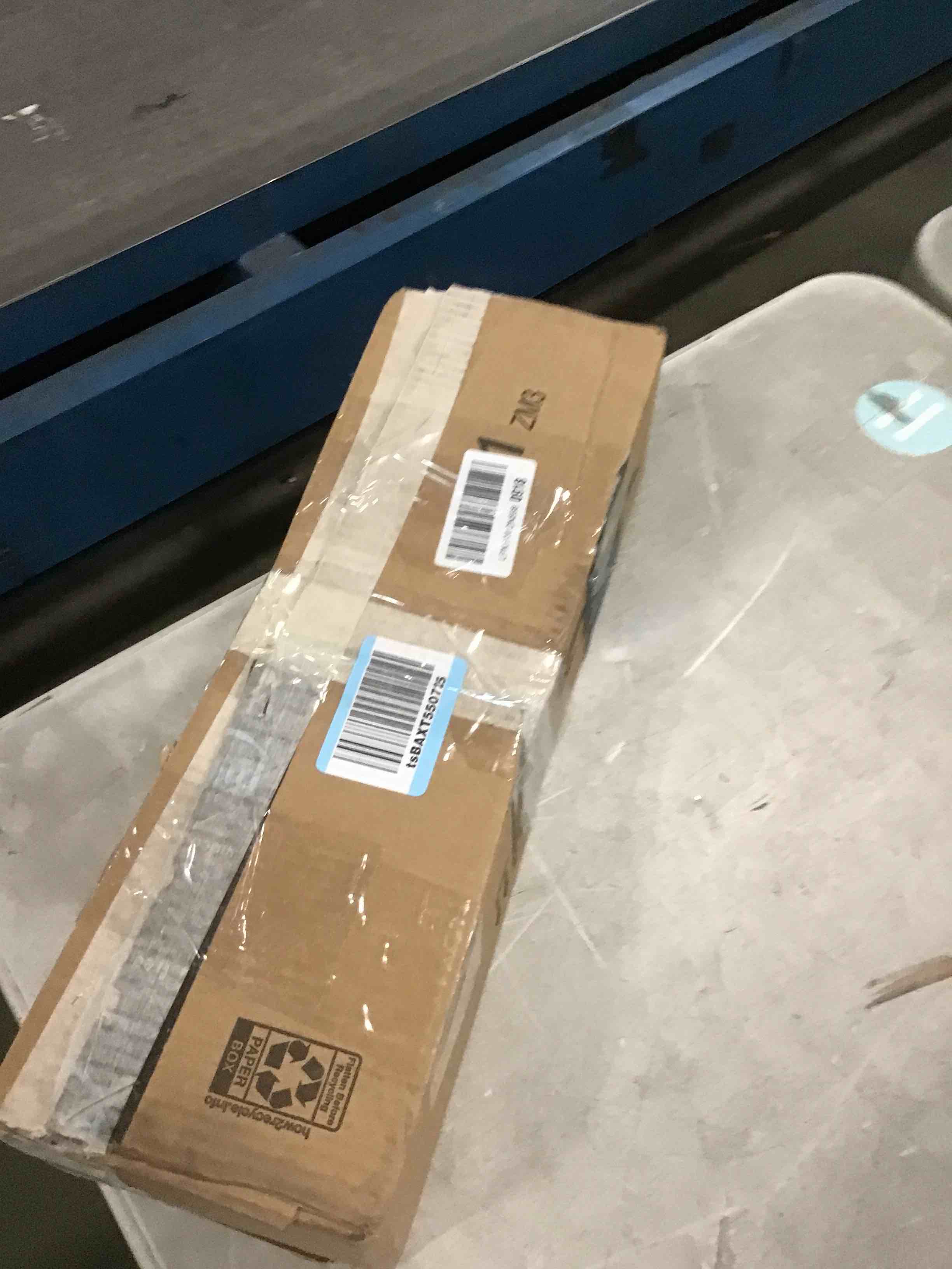 https://s3.amazonaws.com/lotting-images-prod/bidfta/GRA1878751_1736775634491.jpeg
