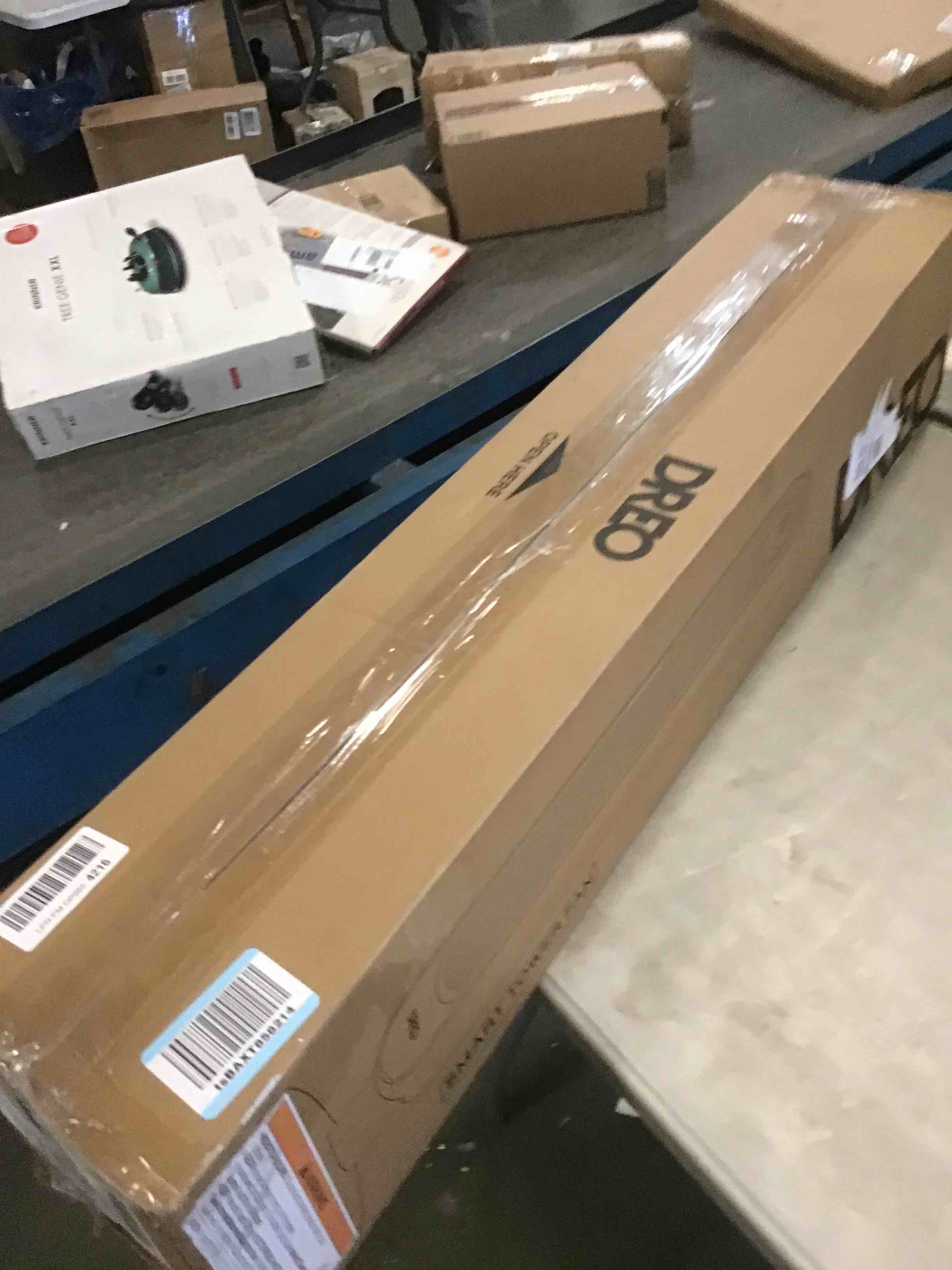 https://s3.amazonaws.com/lotting-images-prod/bidfta/GRA1878818_1736782763908.jpeg