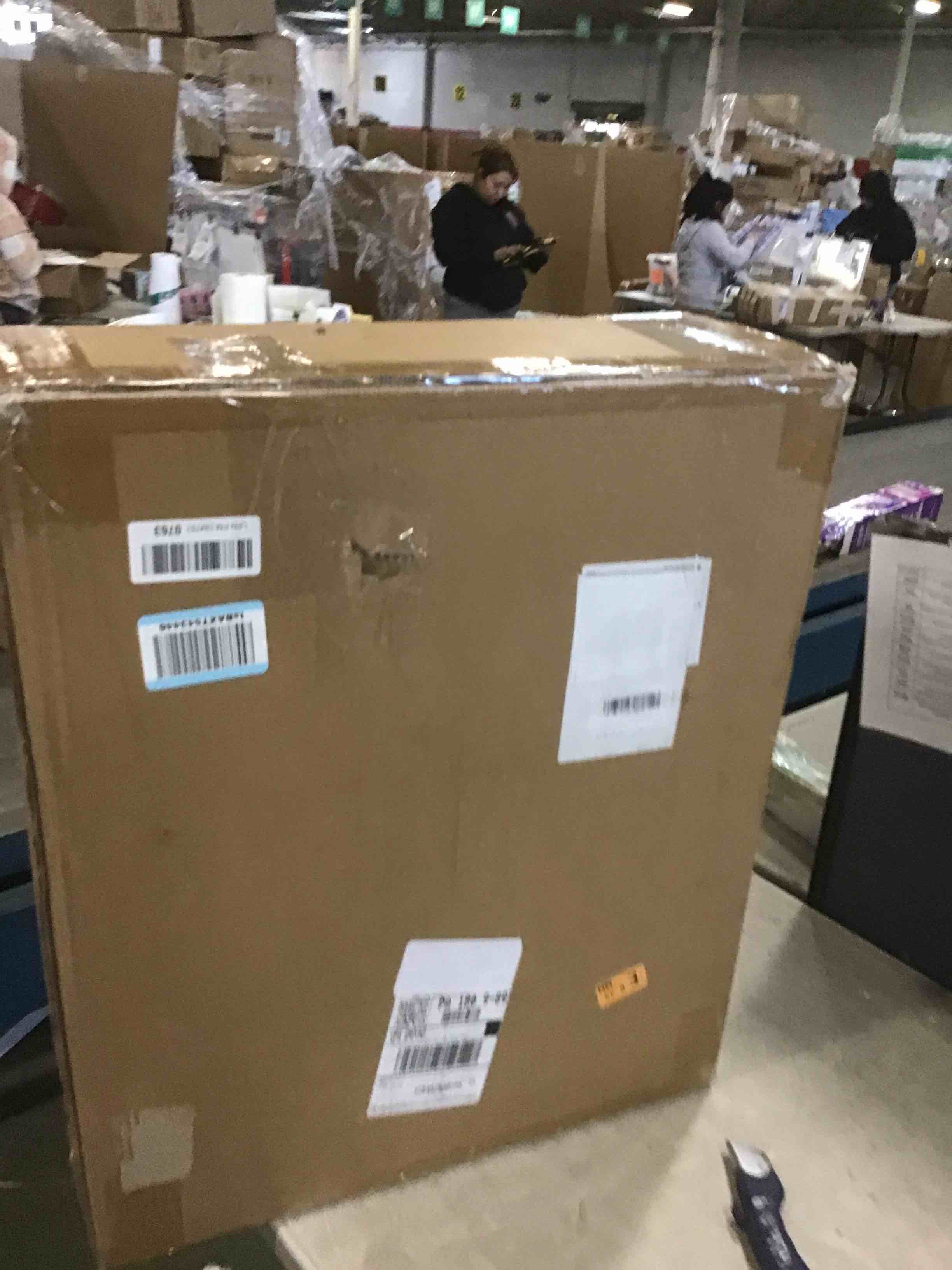 https://s3.amazonaws.com/lotting-images-prod/bidfta/GRA1878983_1736801325773.jpeg