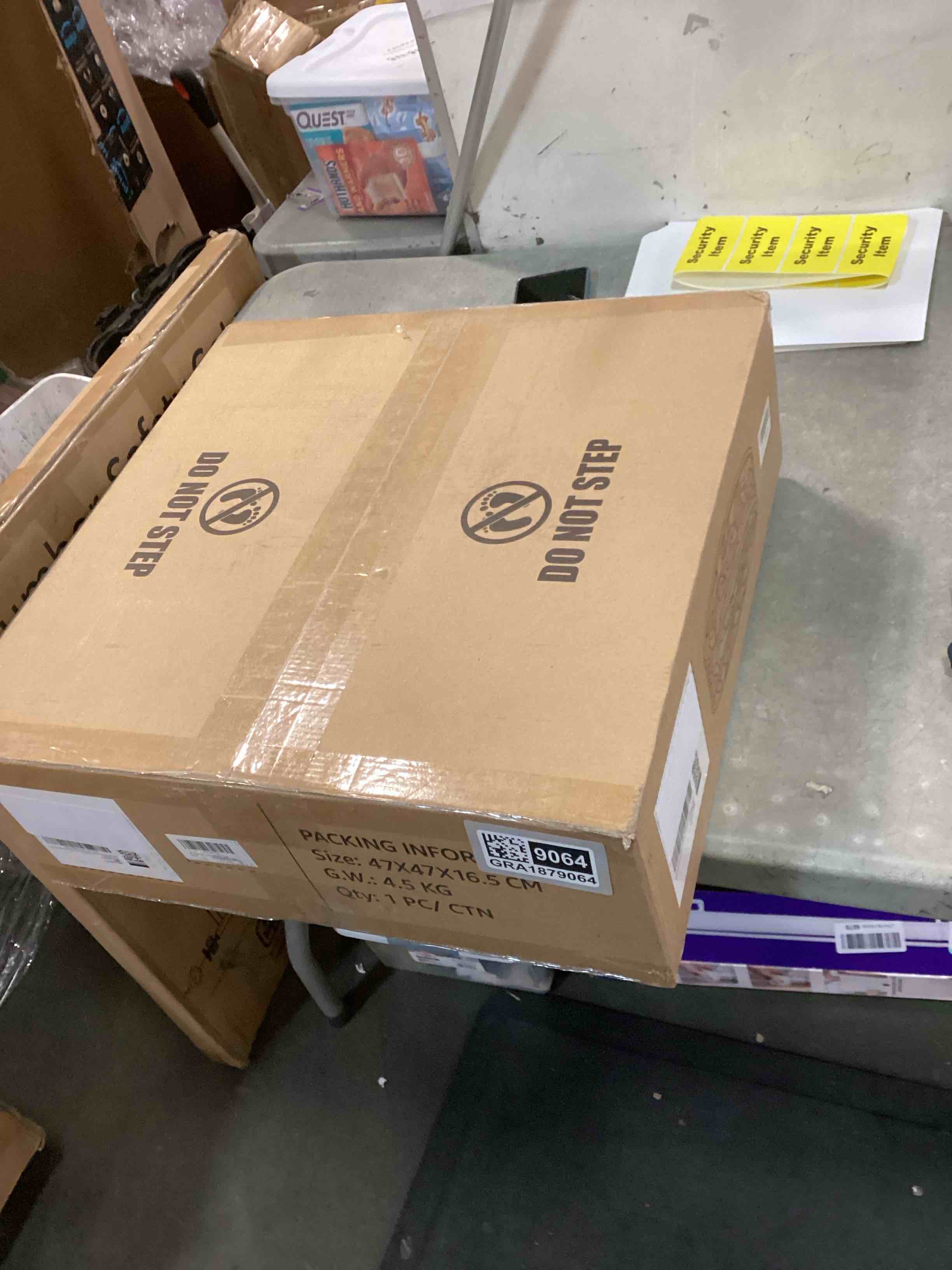 https://s3.amazonaws.com/lotting-images-prod/bidfta/GRA1879064_1741703644846.jpeg